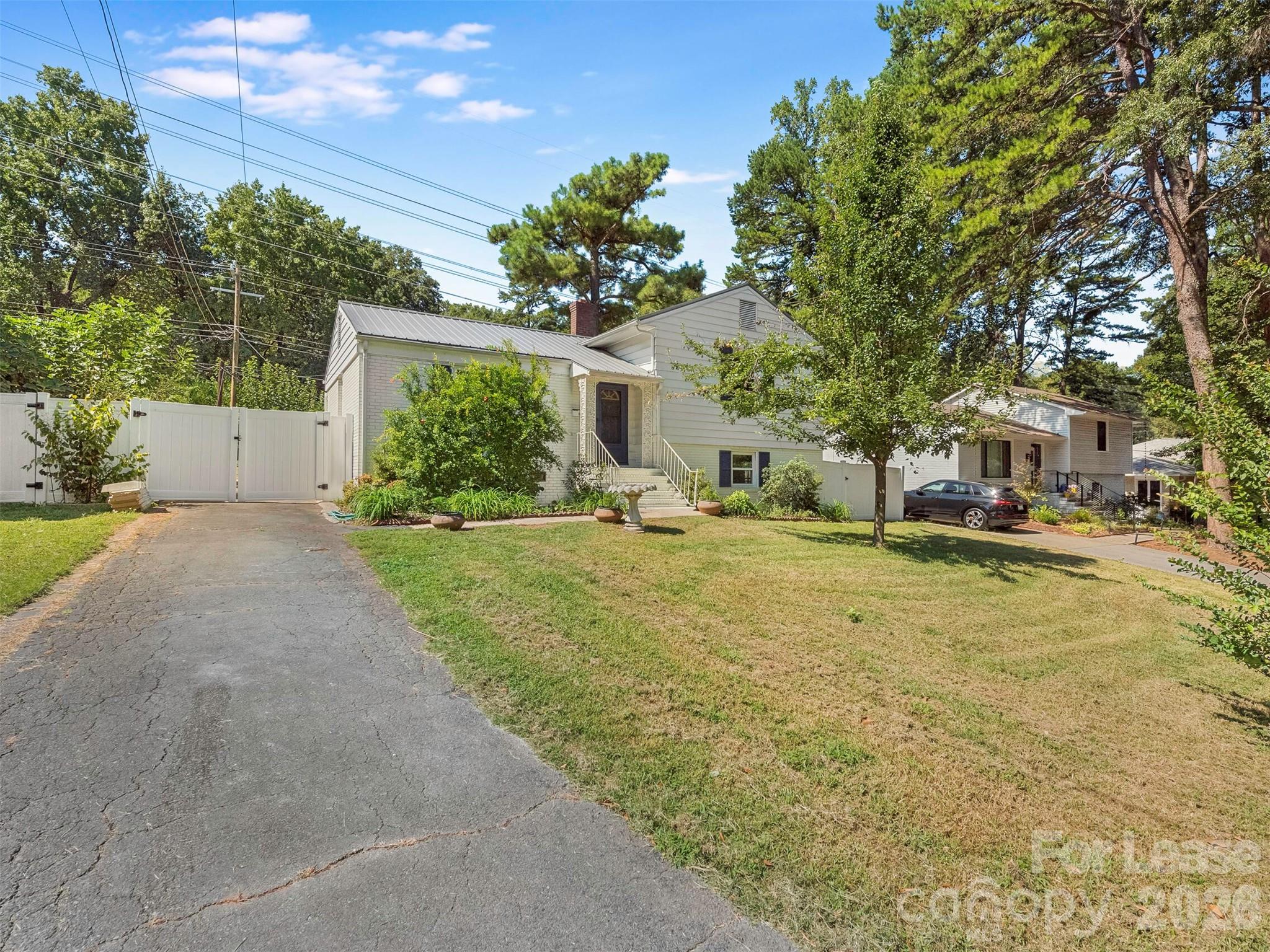 5208 Furman Place Property Photo 10