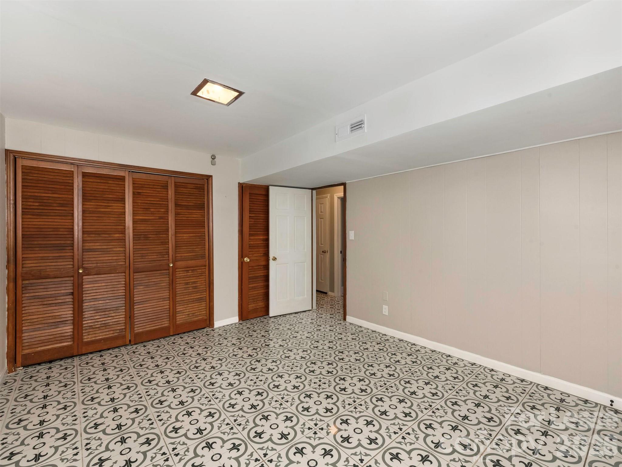 5208 Furman Place Property Photo 12