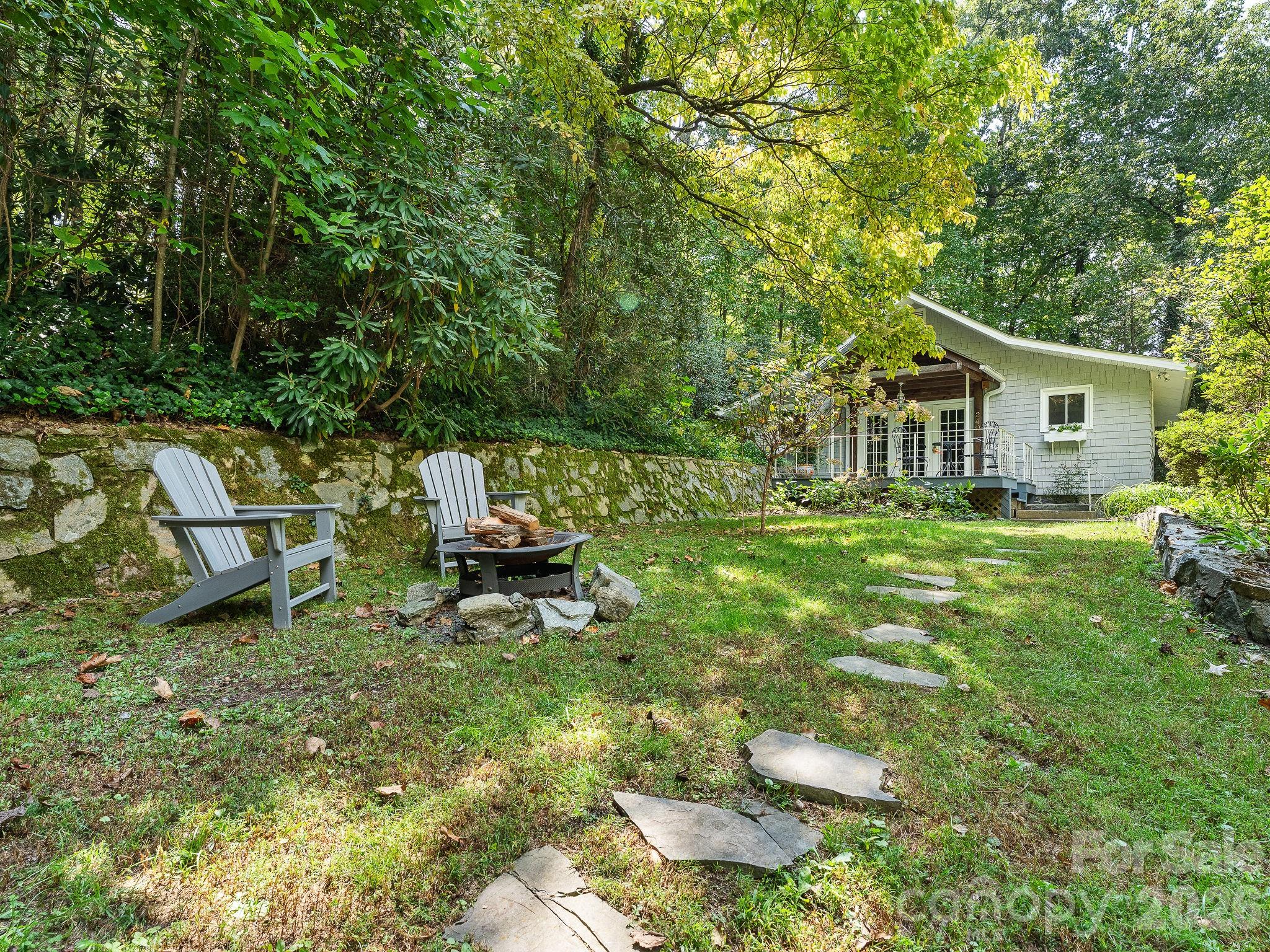 240 Seneca Boulevard Property Photo 4