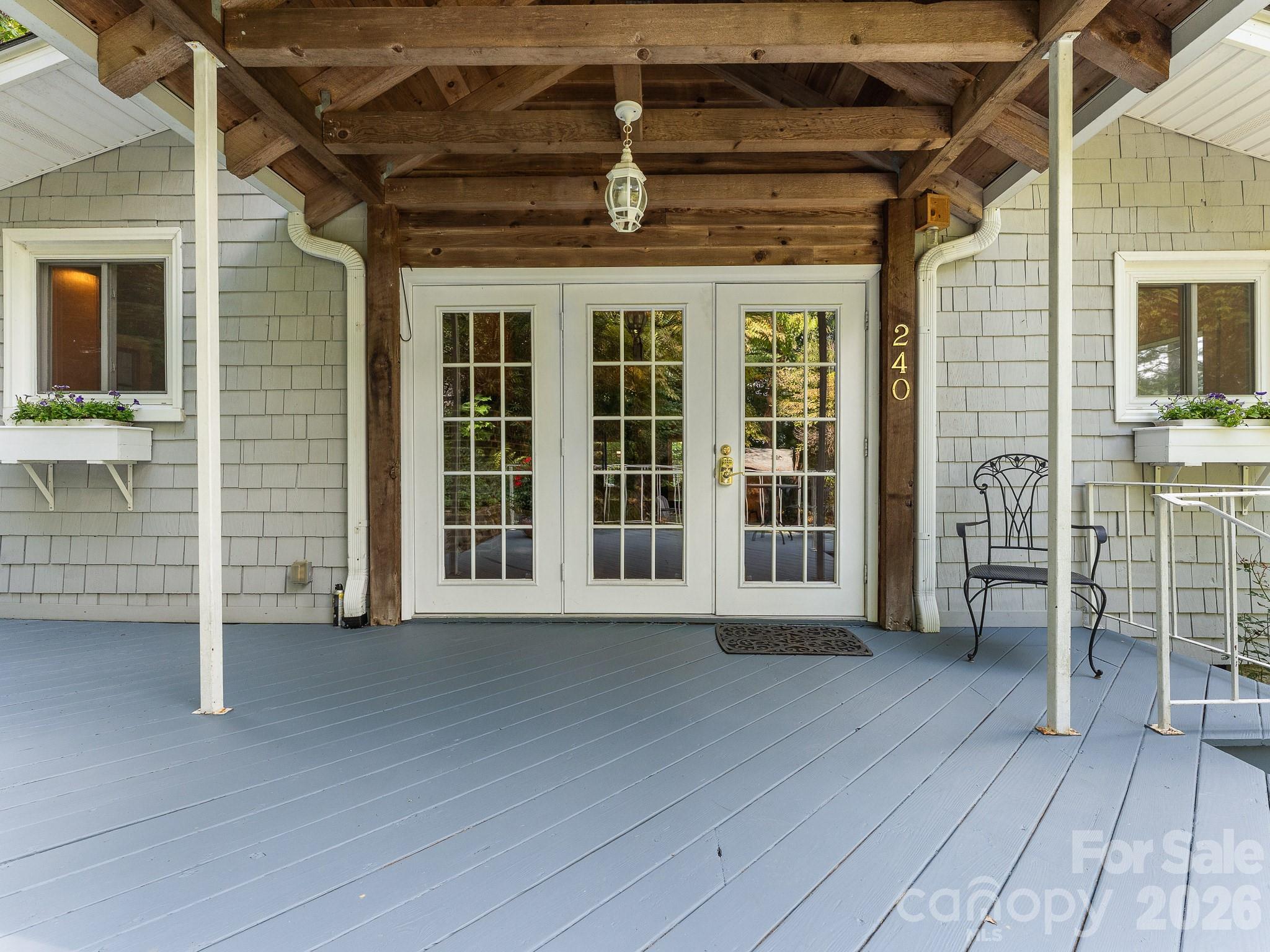 240 Seneca Boulevard Property Photo 7