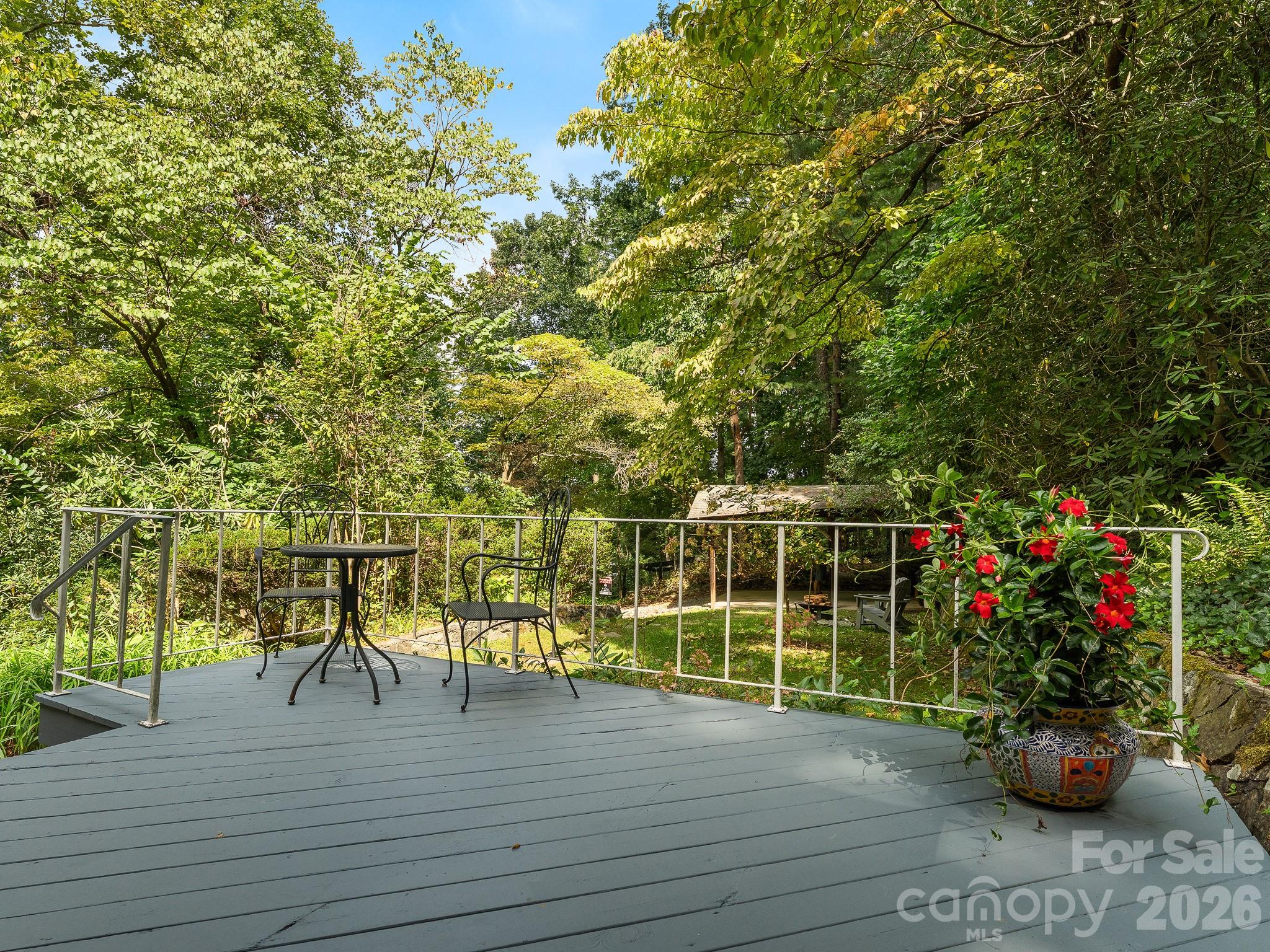 240 Seneca Boulevard Property Photo 8