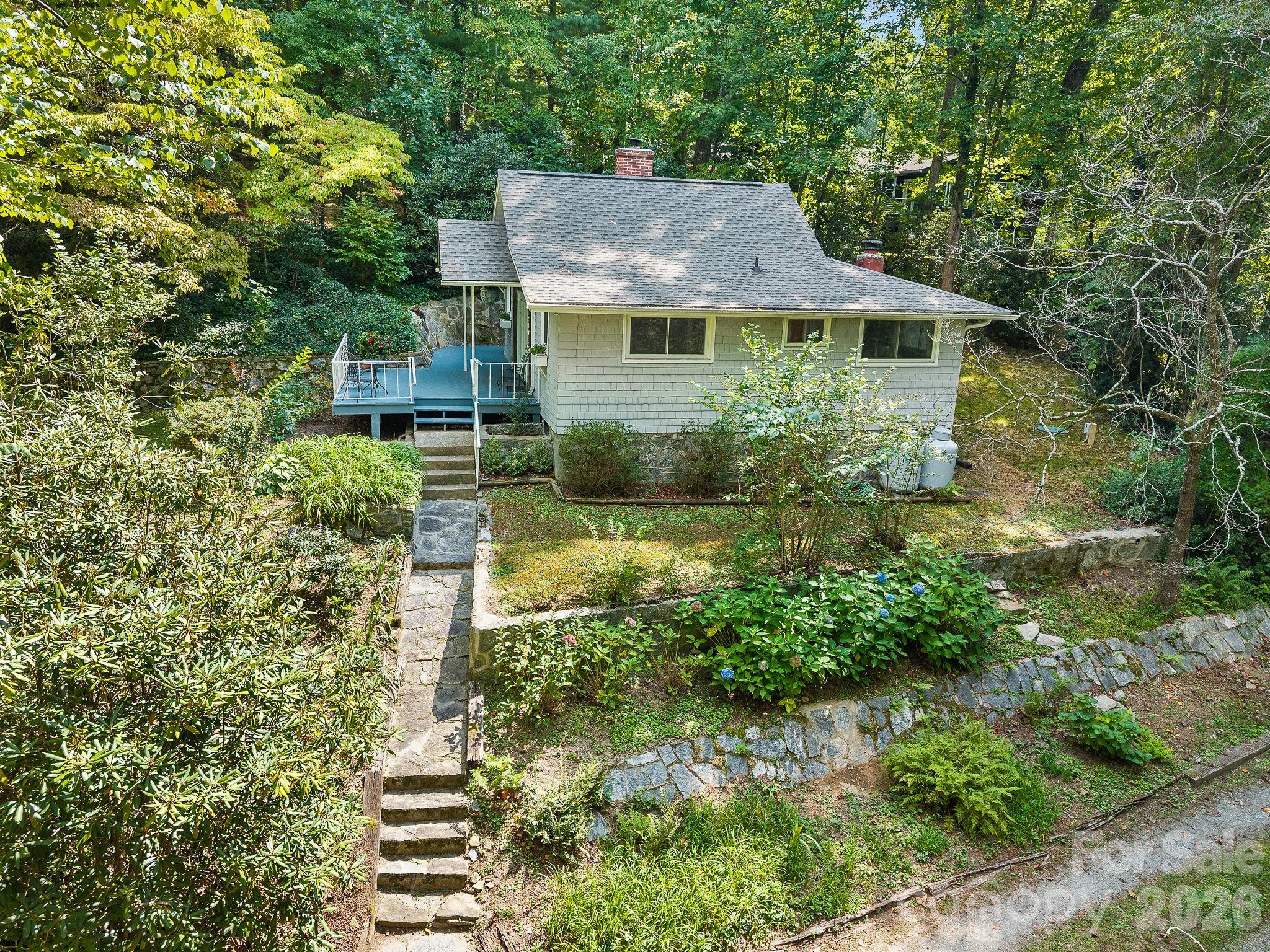 240 Seneca Boulevard Property Photo 10