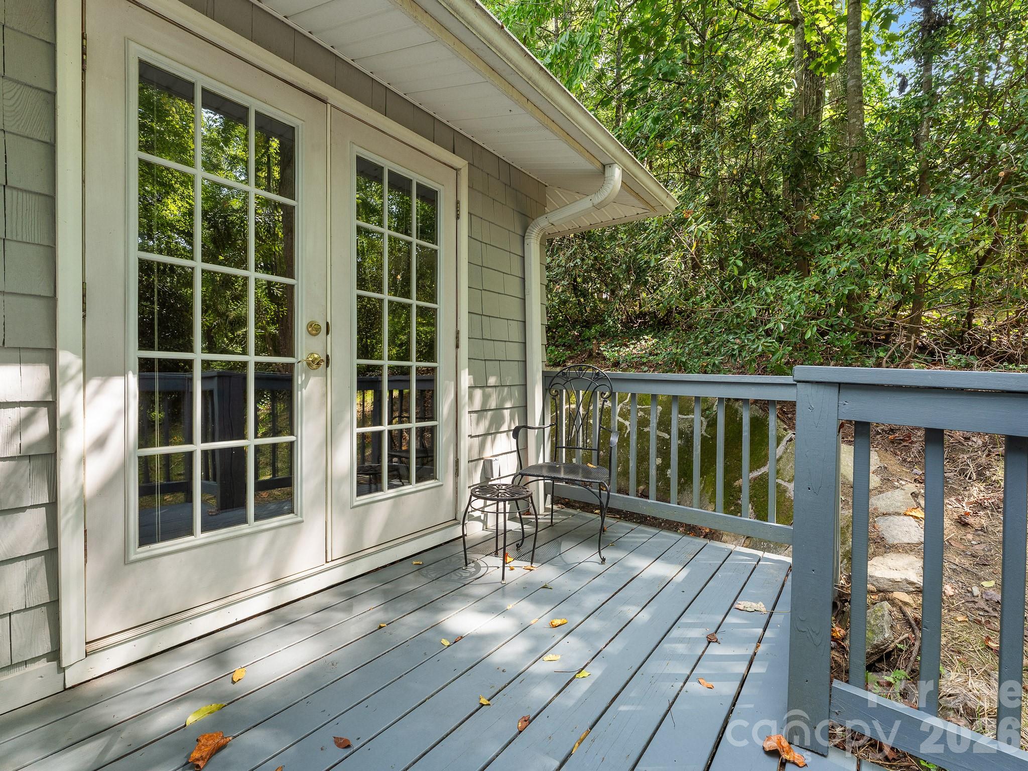 240 Seneca Boulevard Property Photo 11