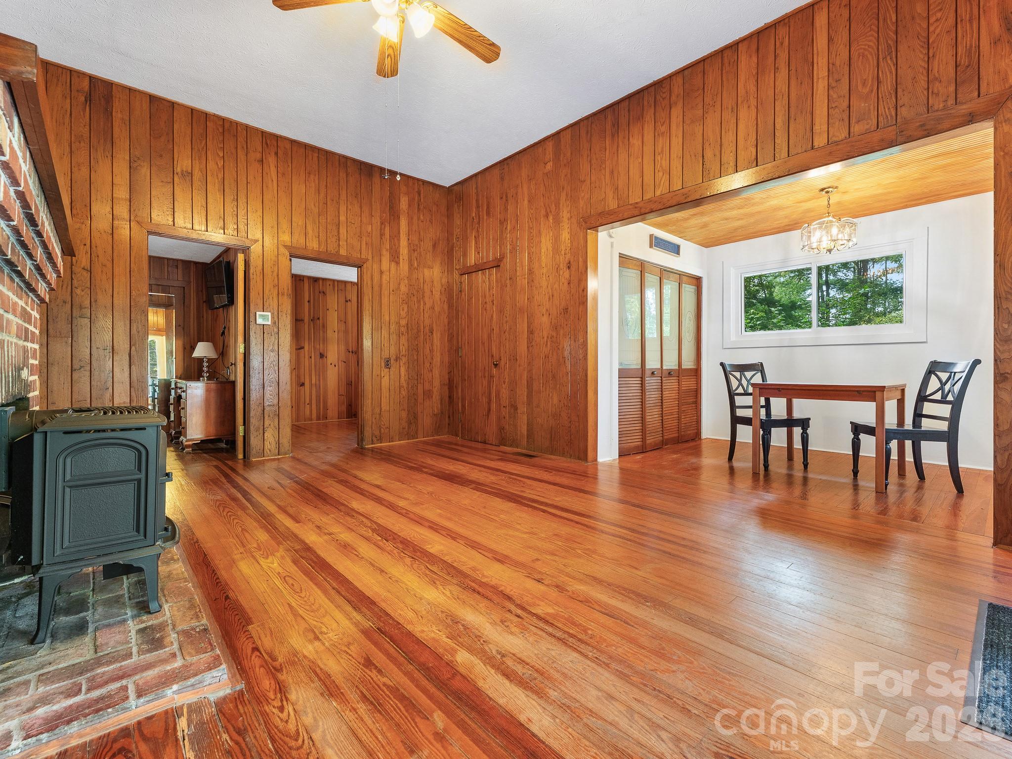 240 Seneca Boulevard Property Photo 15