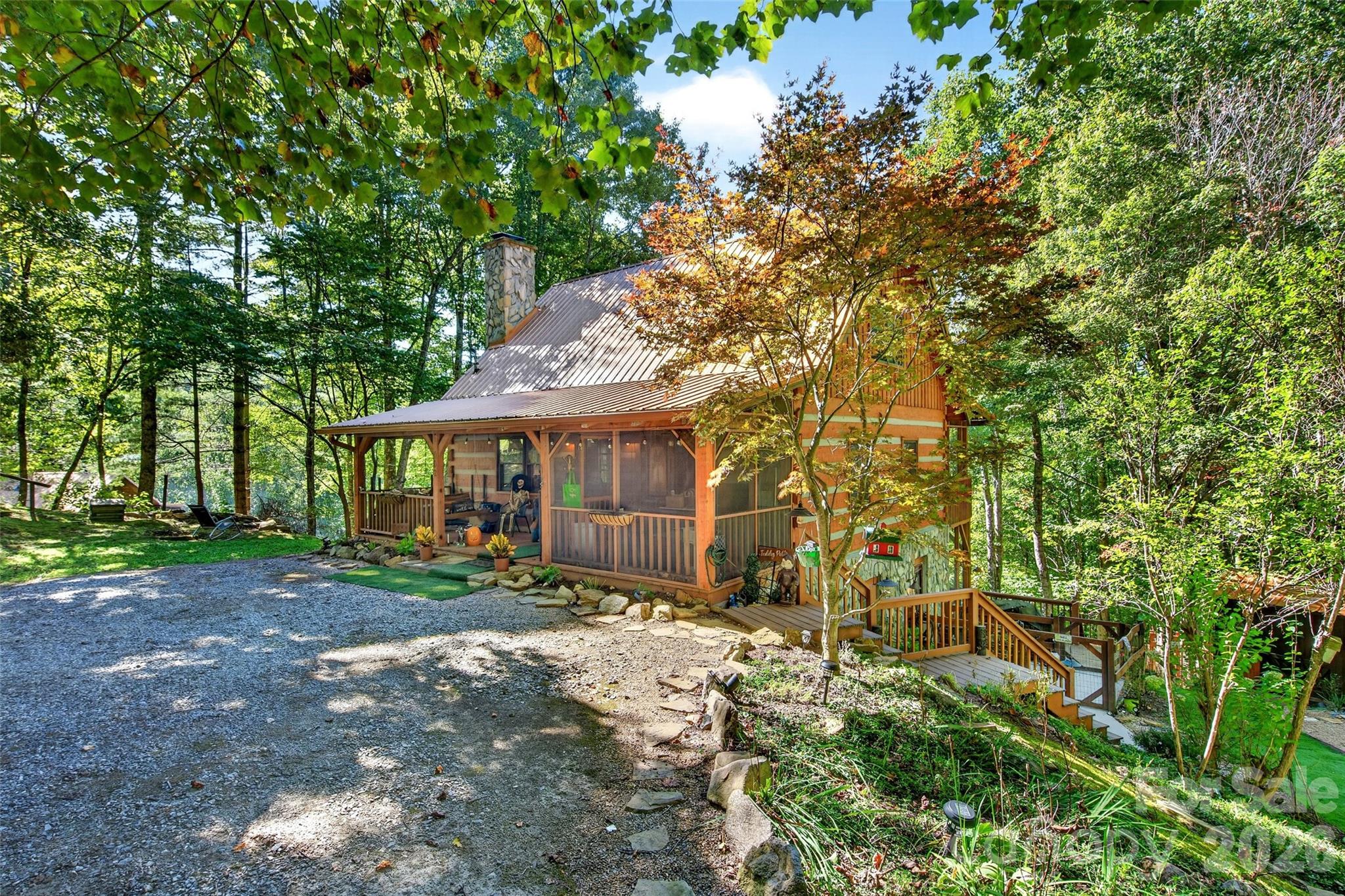 602 Quail Cove Road Property Photo 2