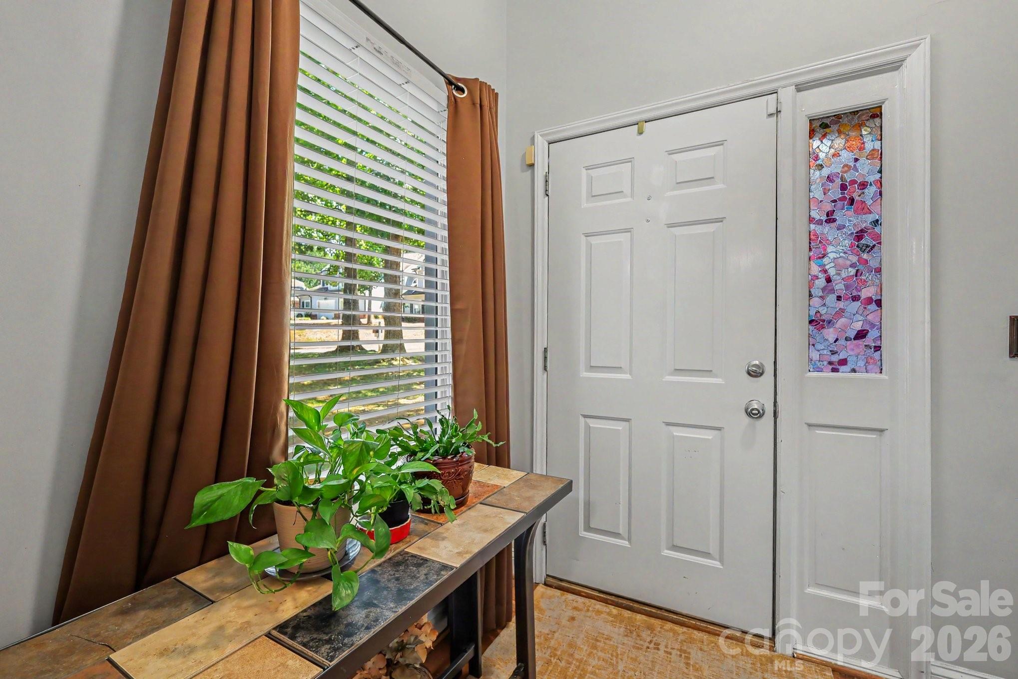 8609 Fox Chase Lane Property Photo 4