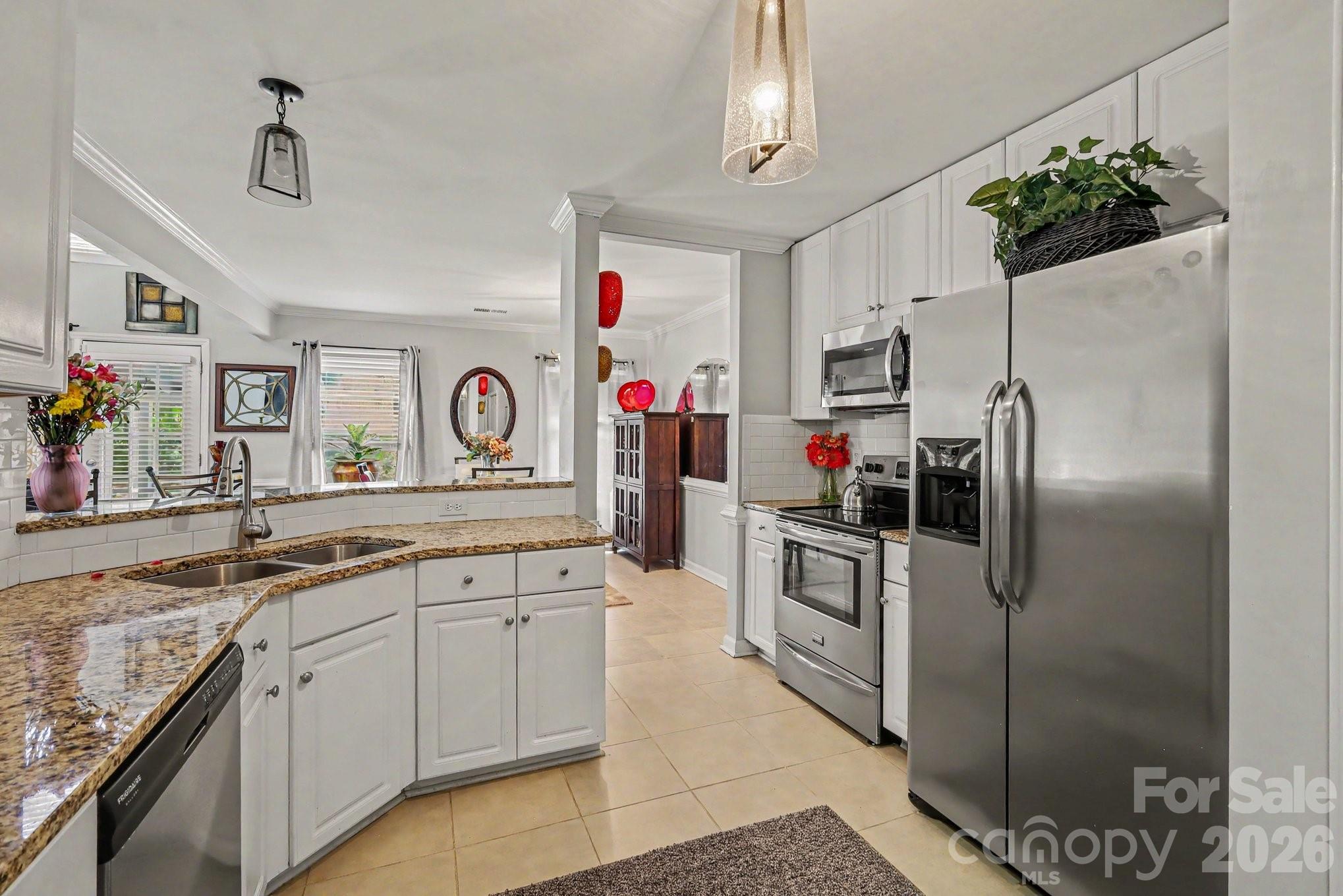 8609 Fox Chase Lane Property Photo 13
