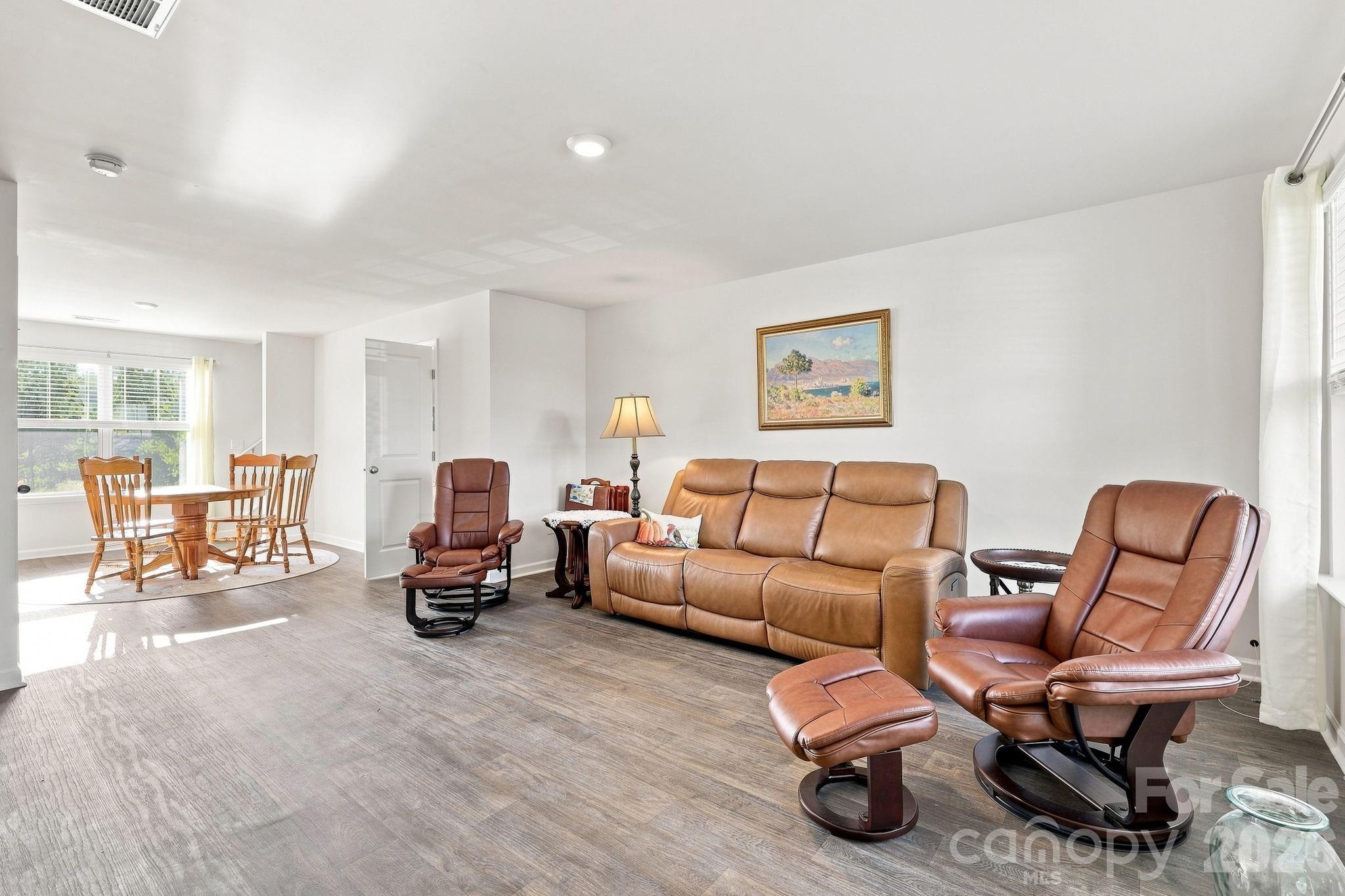 16 Madelyn Drive Property Photo 4