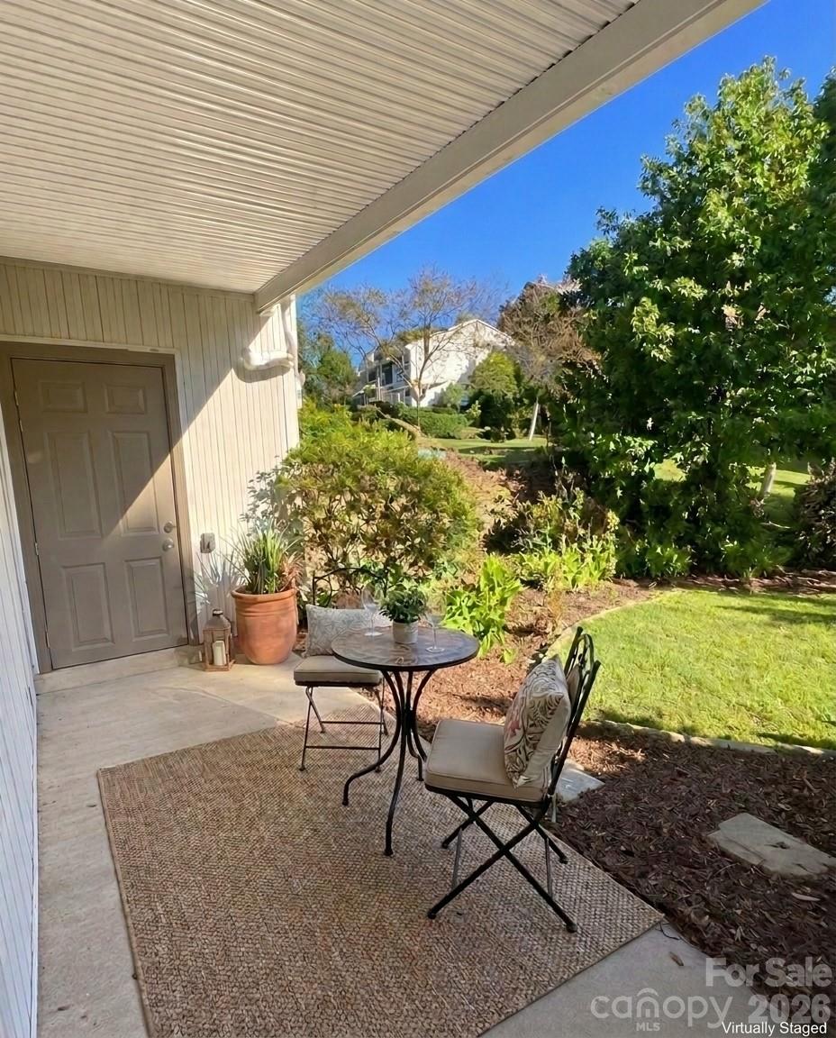 4011 Whirlaway Court C Property Photo 17