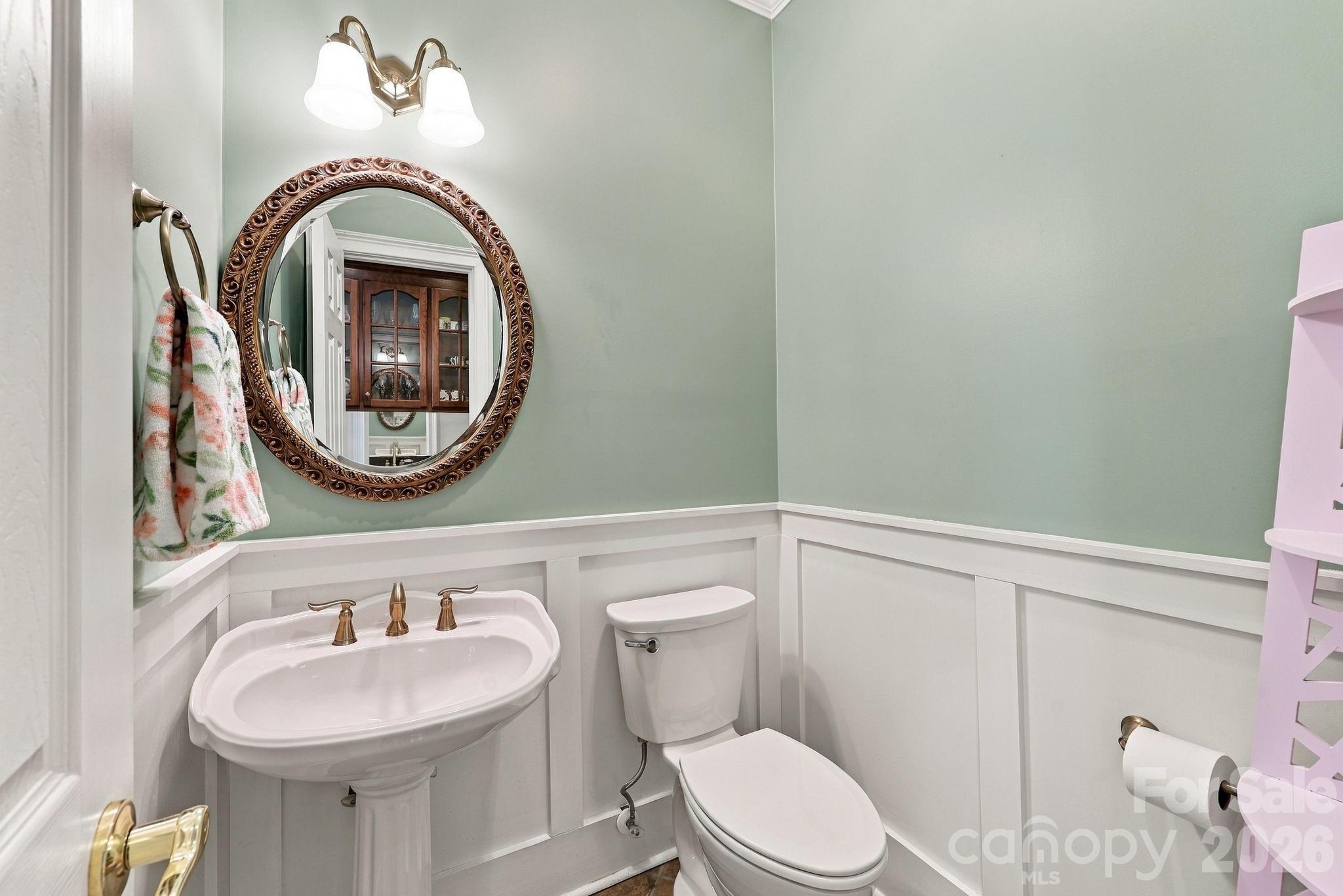 633 Peacehaven Road Property Photo 19