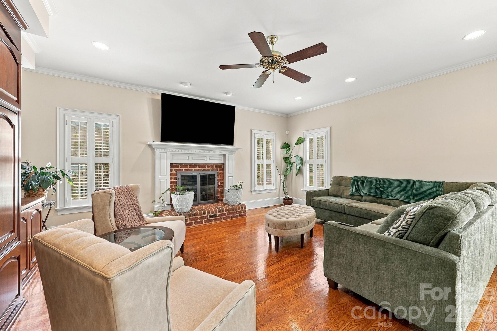 633 Peacehaven Road Property Photo 21