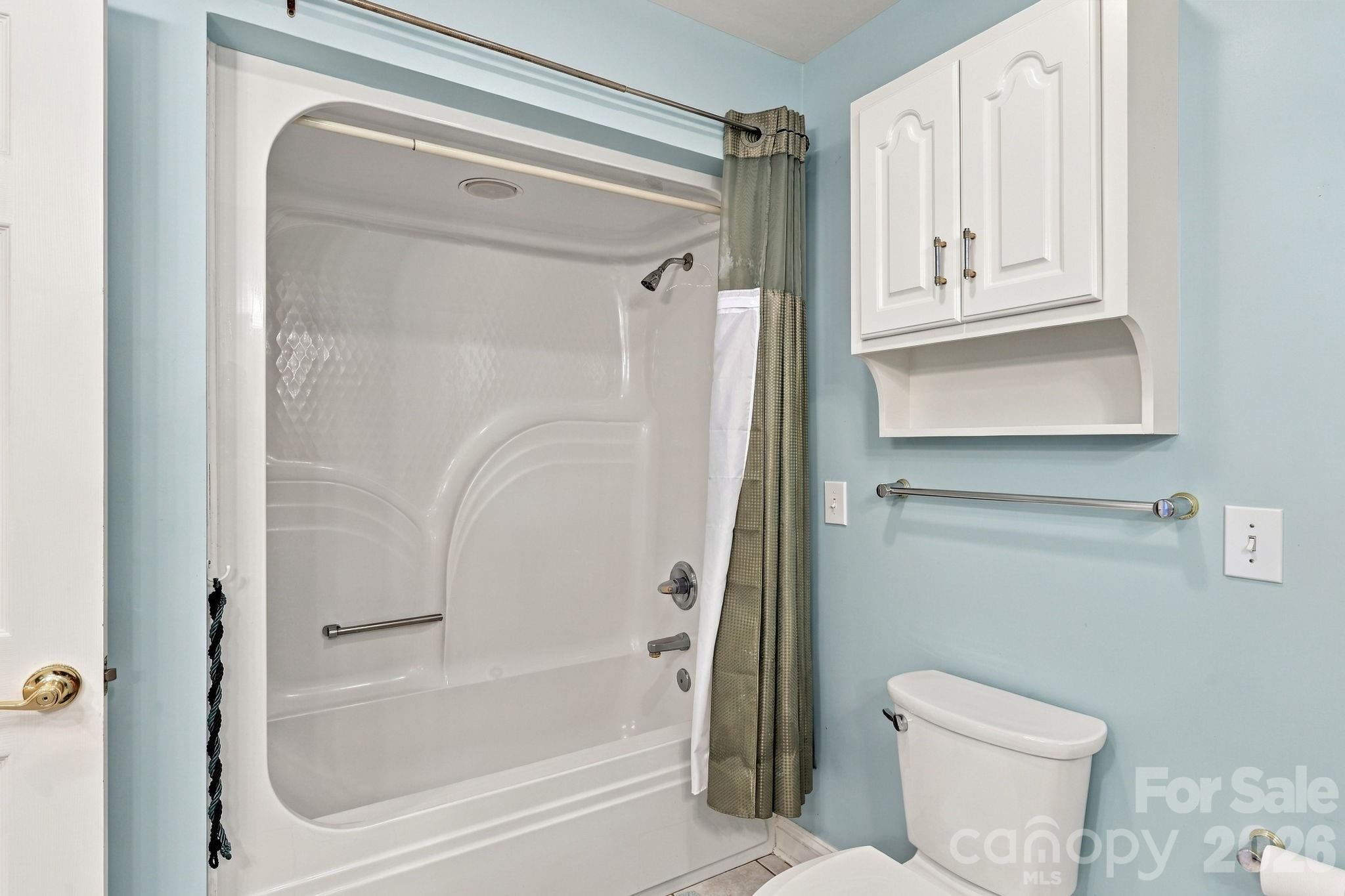 633 Peacehaven Road Property Photo 28
