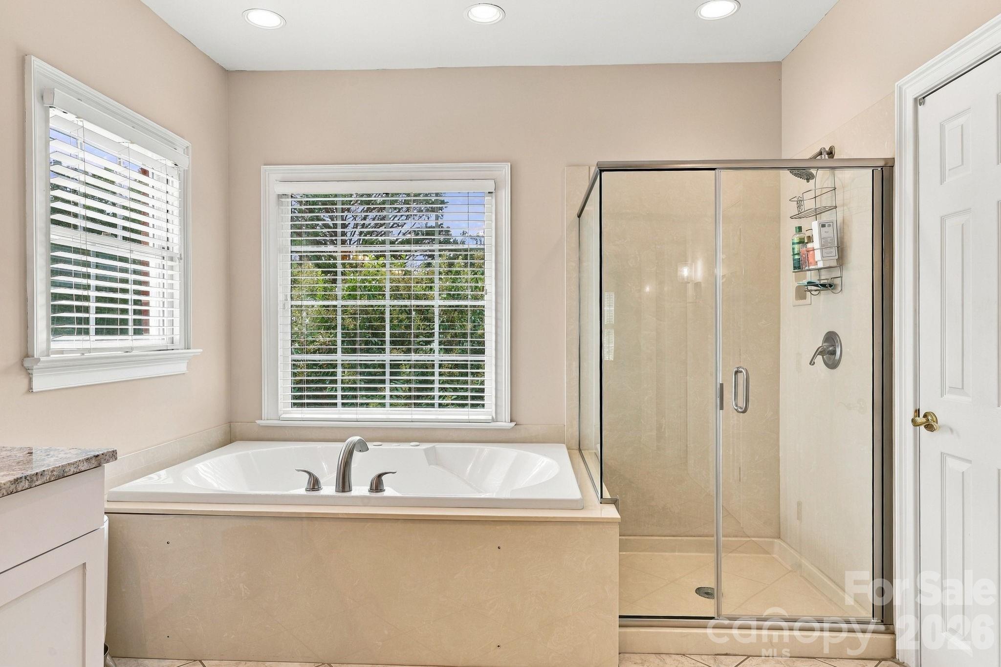 633 Peacehaven Road Property Photo 33
