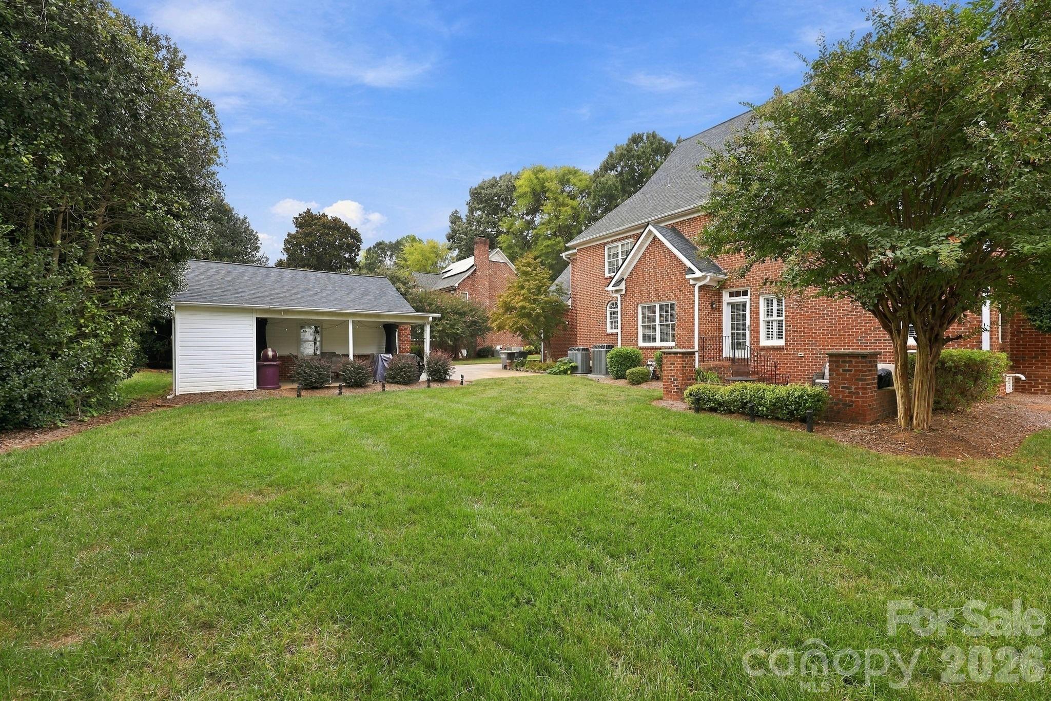 633 Peacehaven Road Property Photo 44
