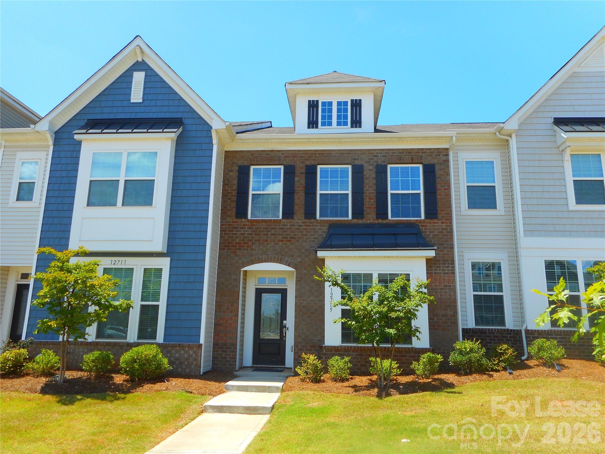 12715 Wandering Brook Drive Property Photo 1