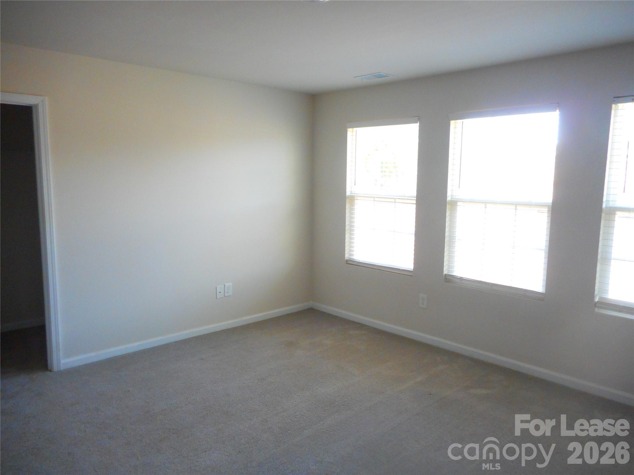 12715 Wandering Brook Drive Property Photo 16