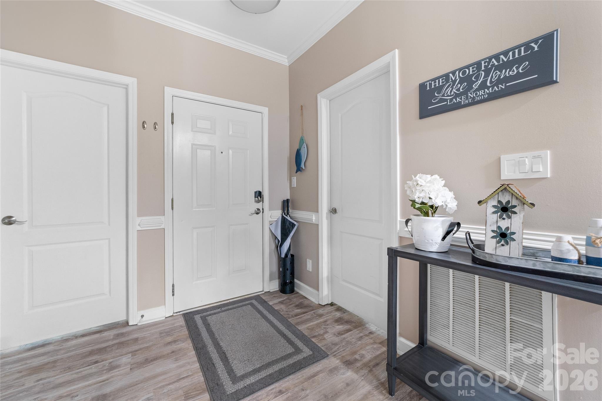 18619 Harborside Drive Property Photo 2