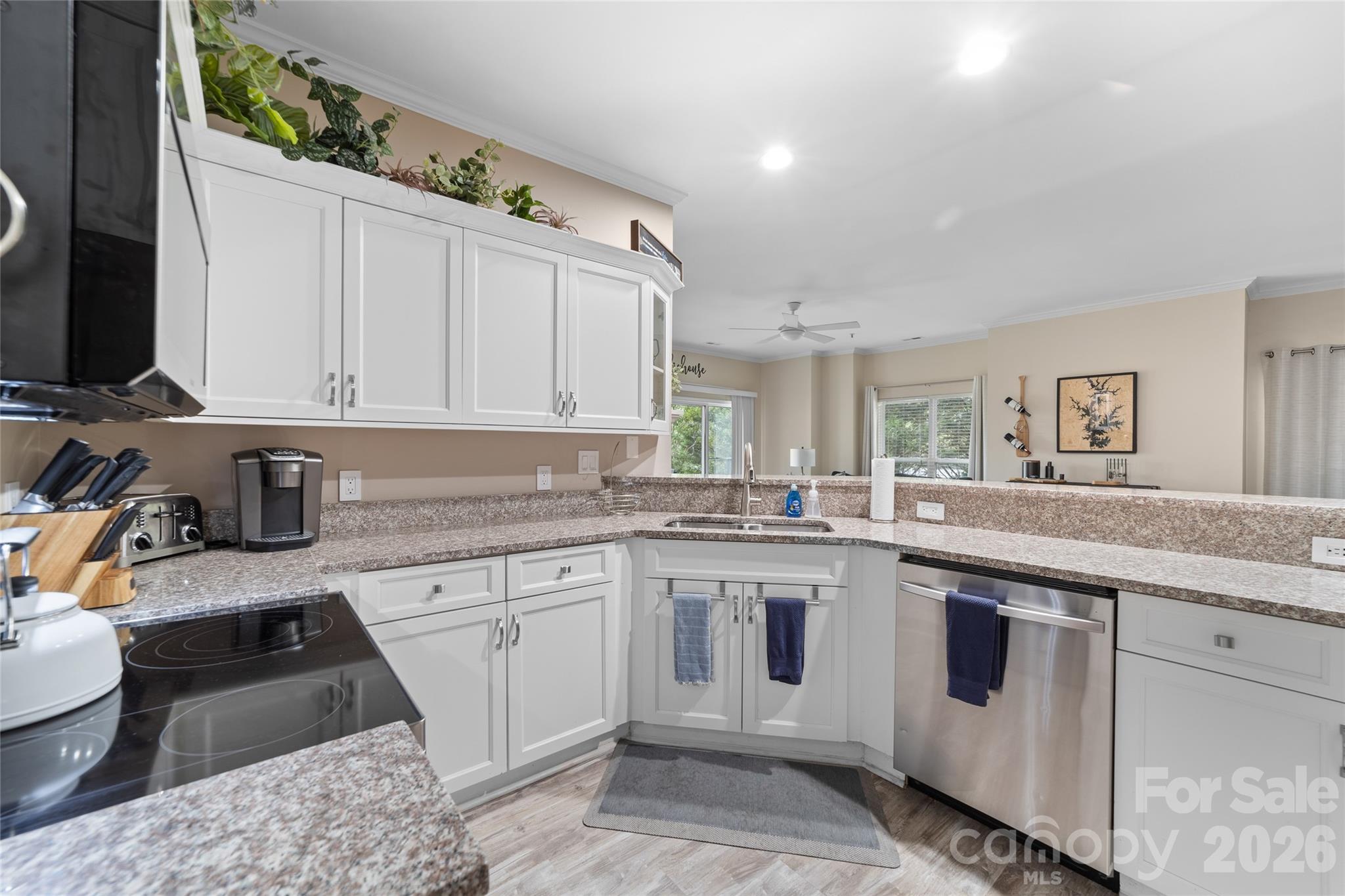 18619 Harborside Drive Property Photo 10
