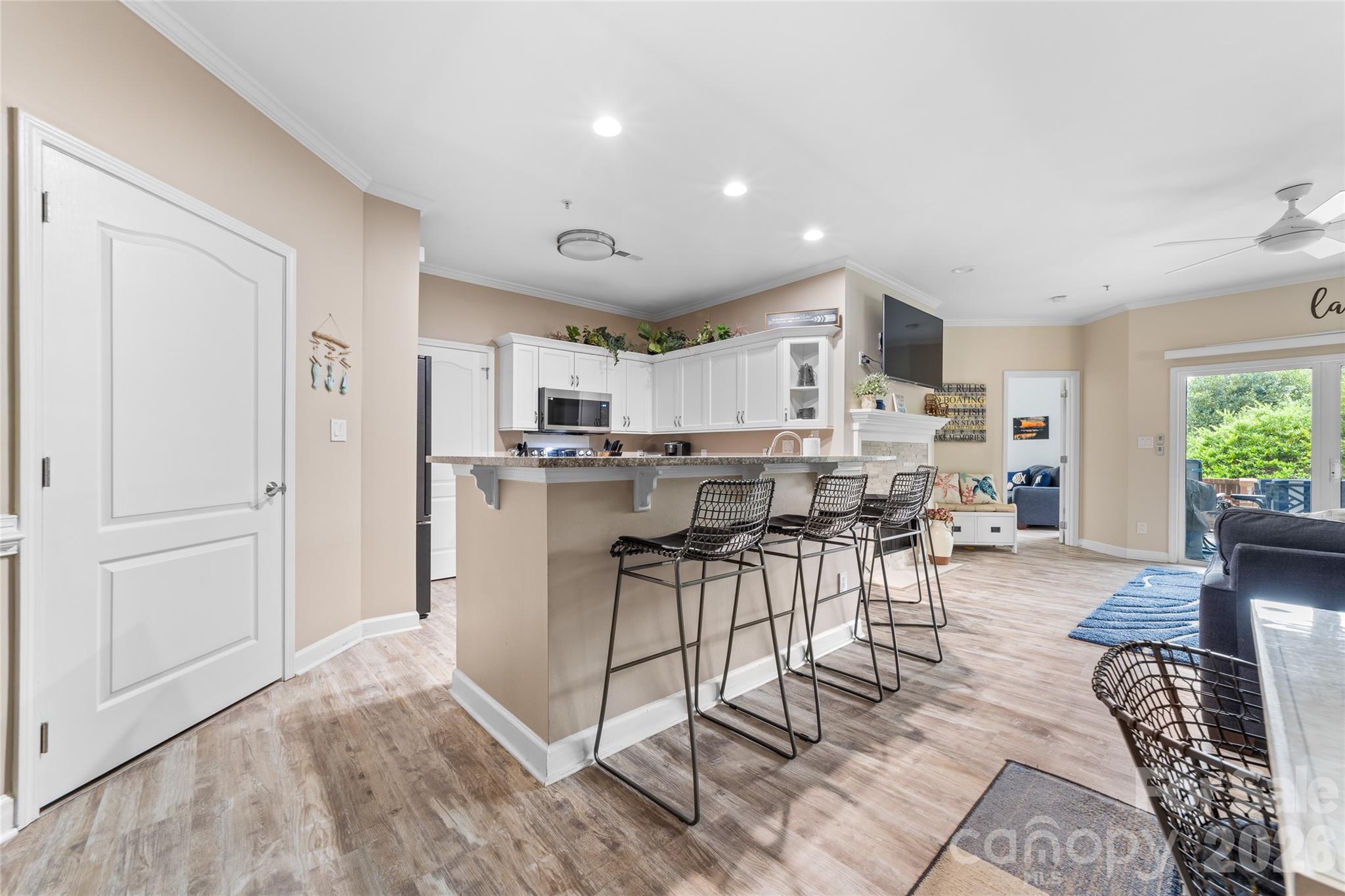 18619 Harborside Drive Property Photo 11