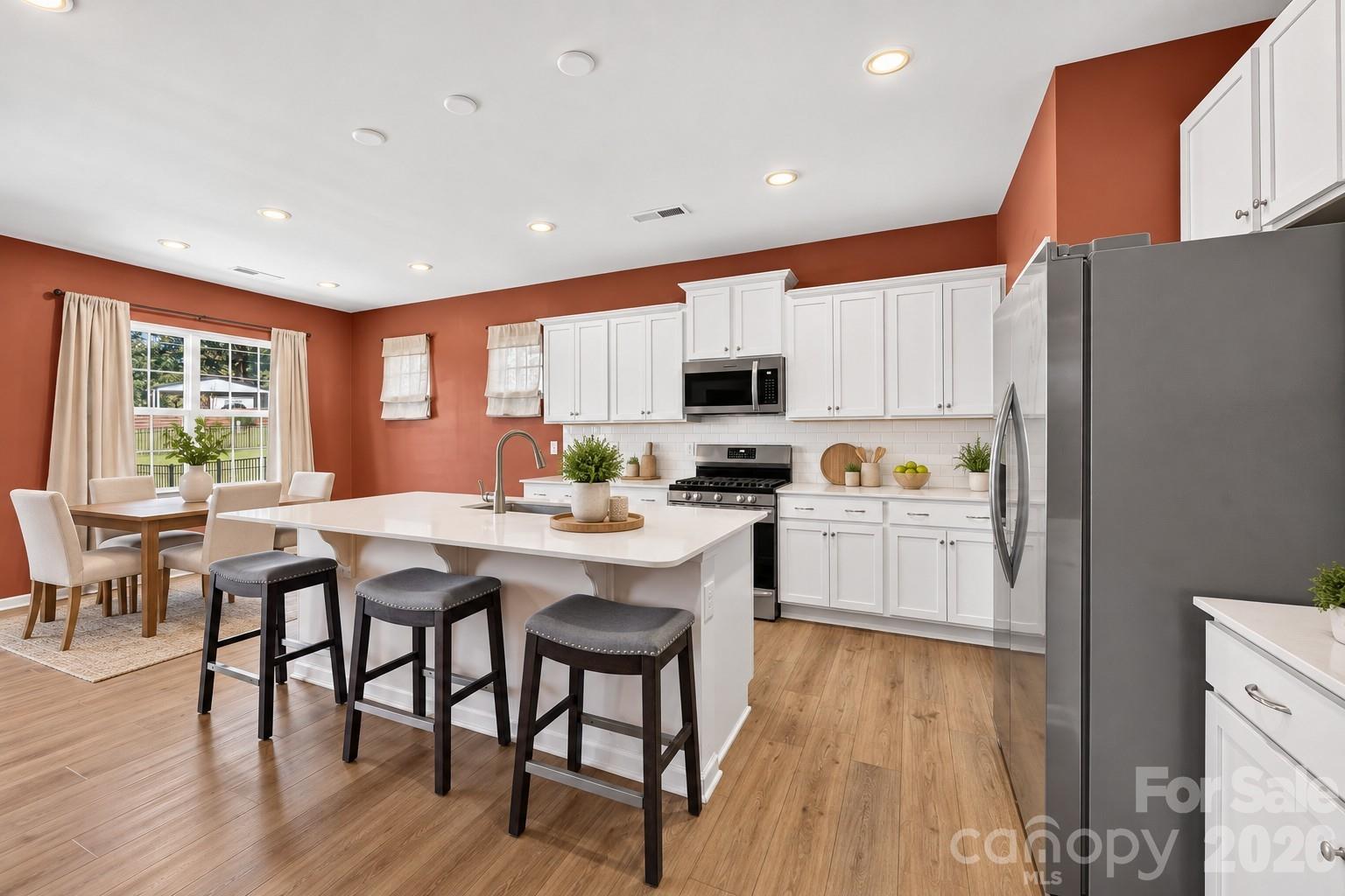 156 White Apple Way Property Photo 1