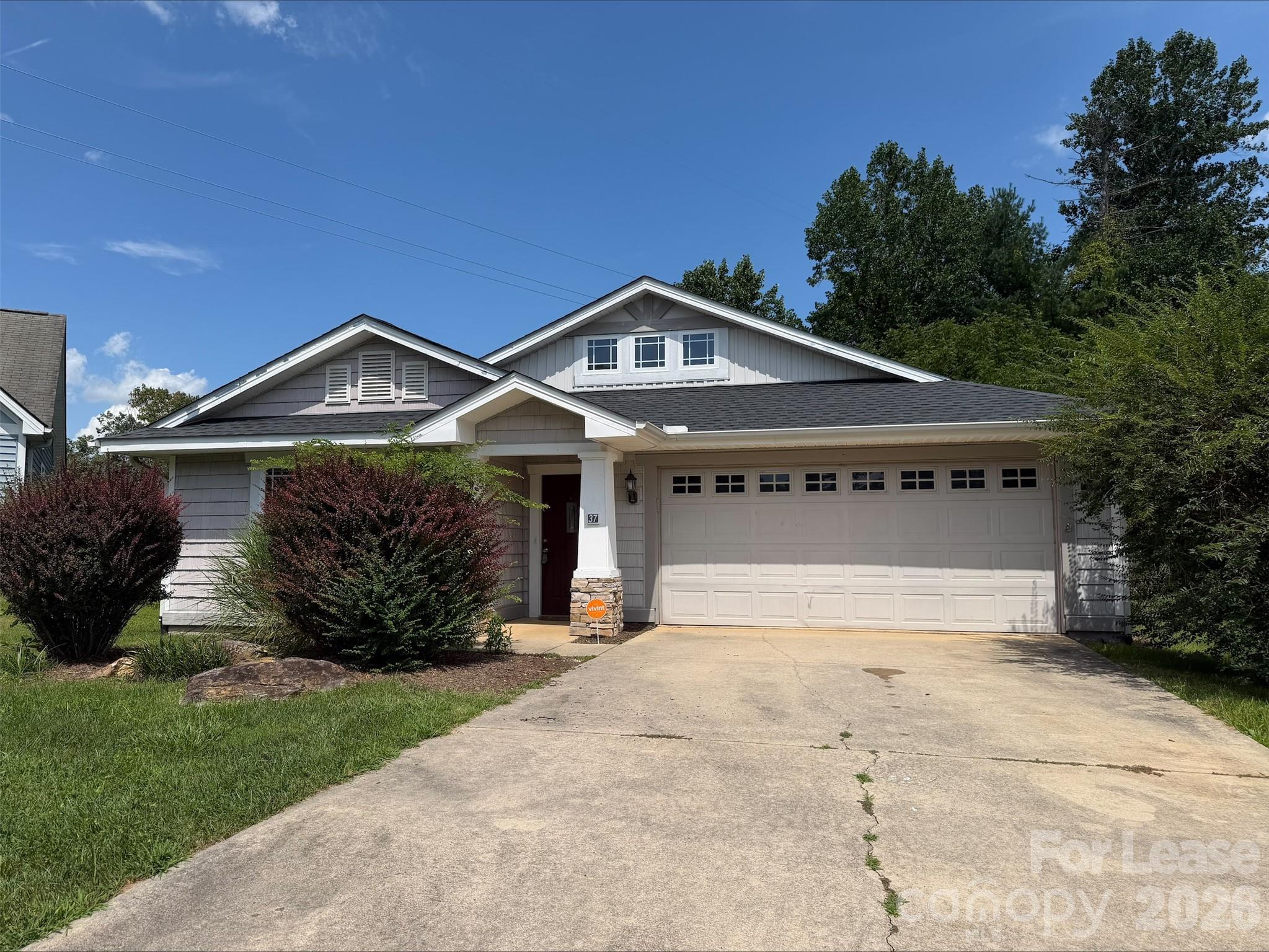 37 Sunview Circle Property Photo 1