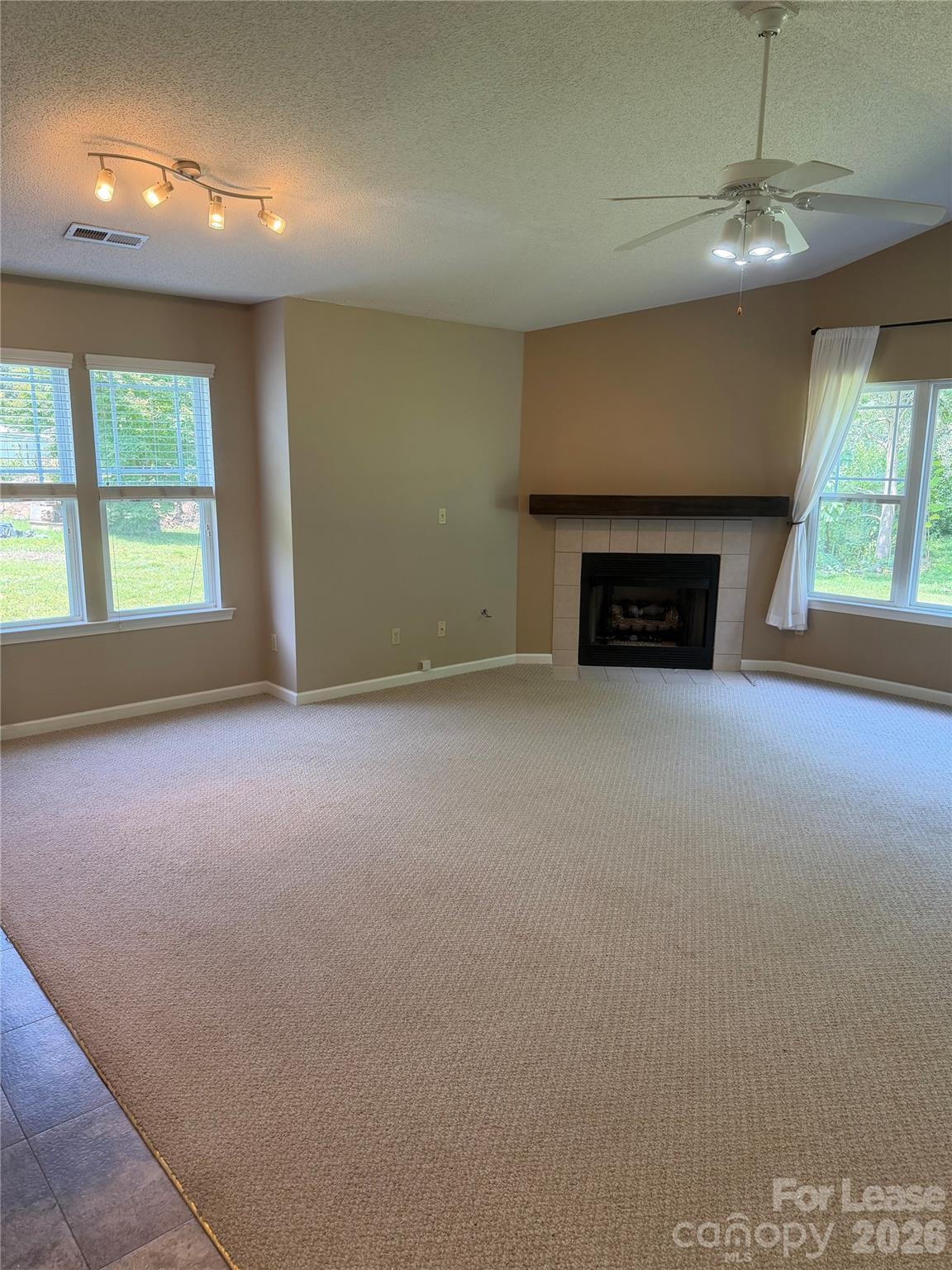 37 Sunview Circle Property Photo 4