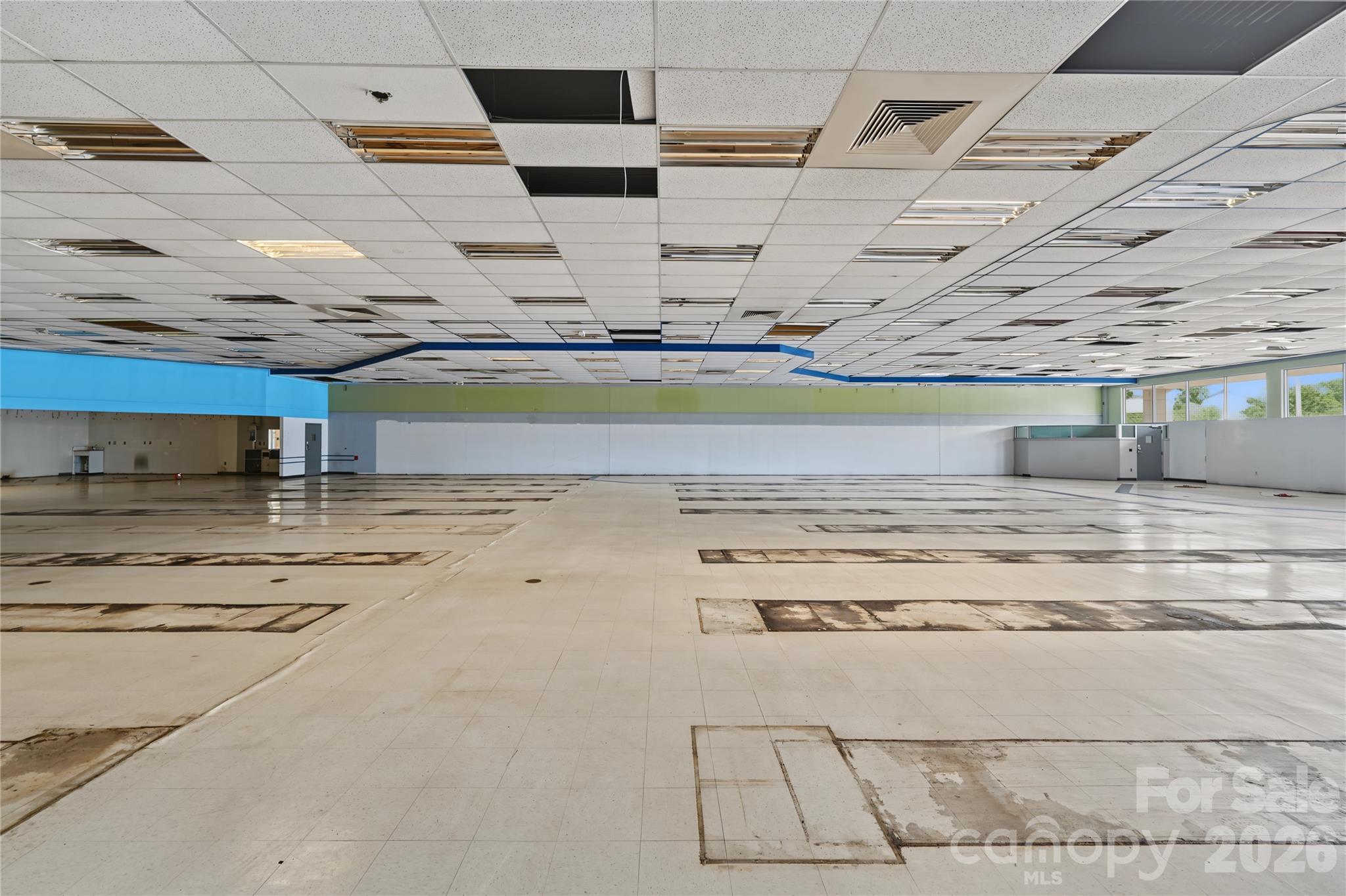 110 W Garrison Boulevard Property Photo 3