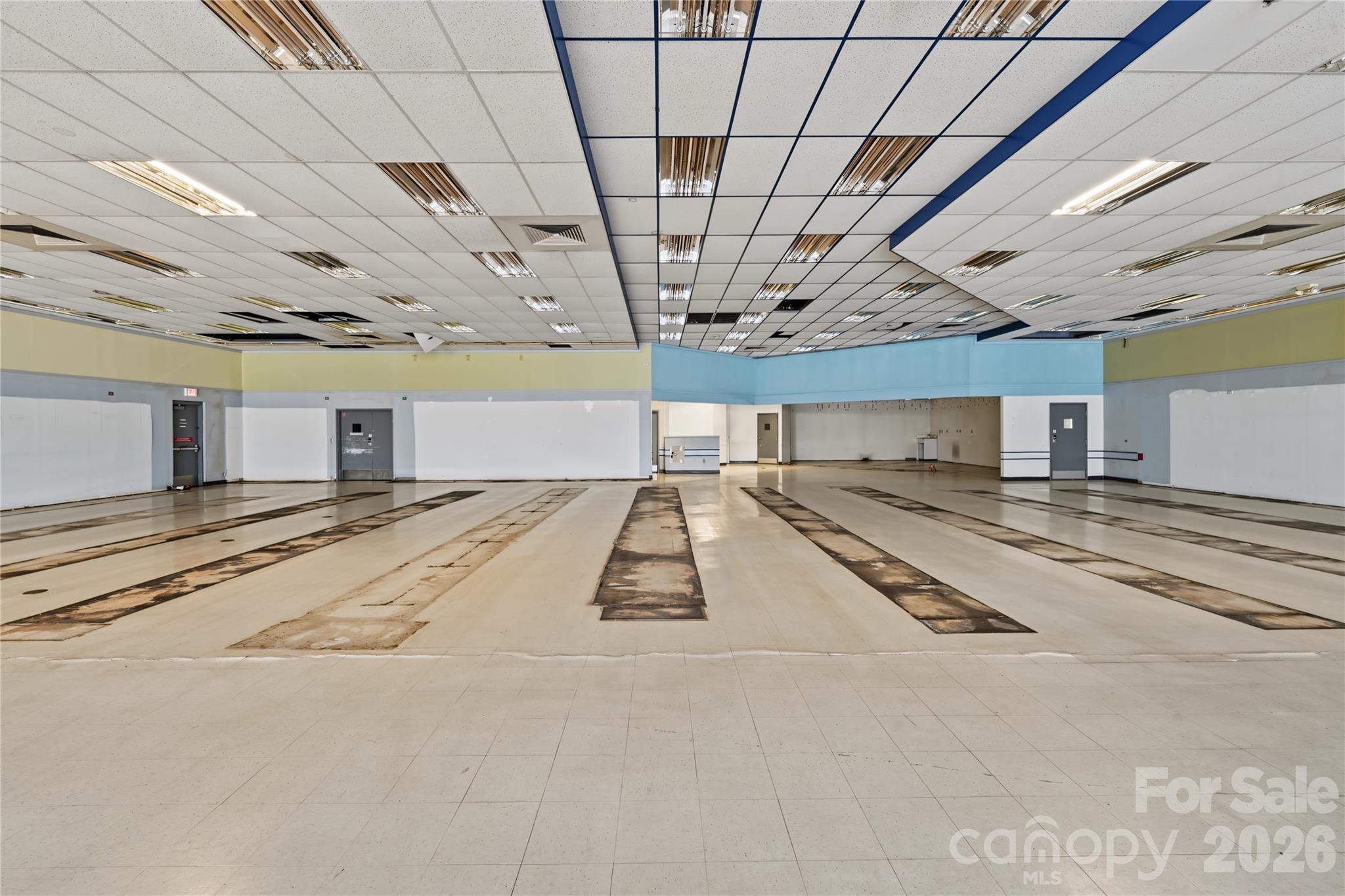 110 W Garrison Boulevard Property Photo 8