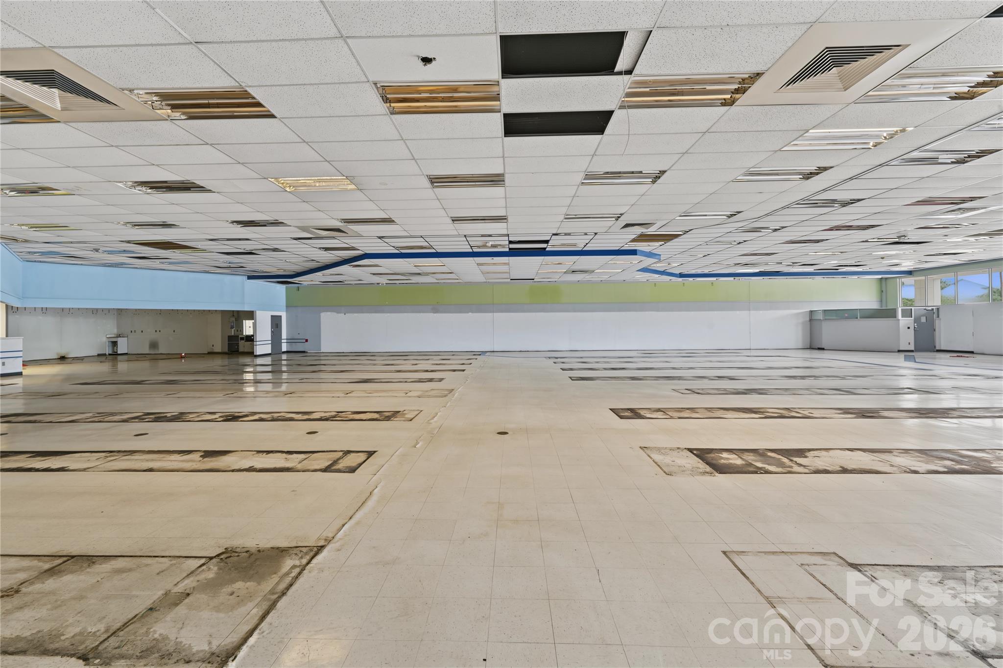 110 W Garrison Boulevard Property Photo 15