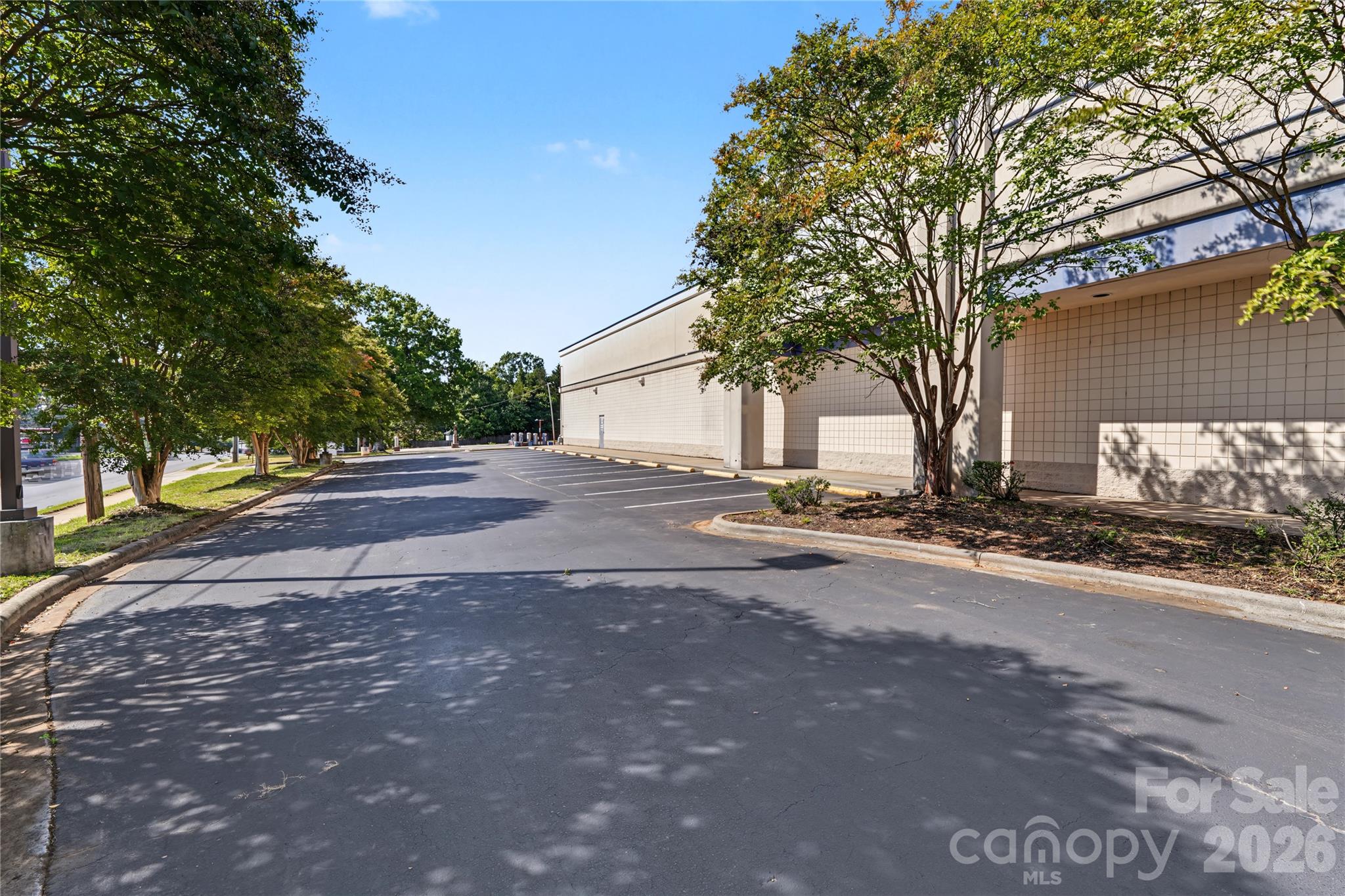 110 W Garrison Boulevard Property Photo 20