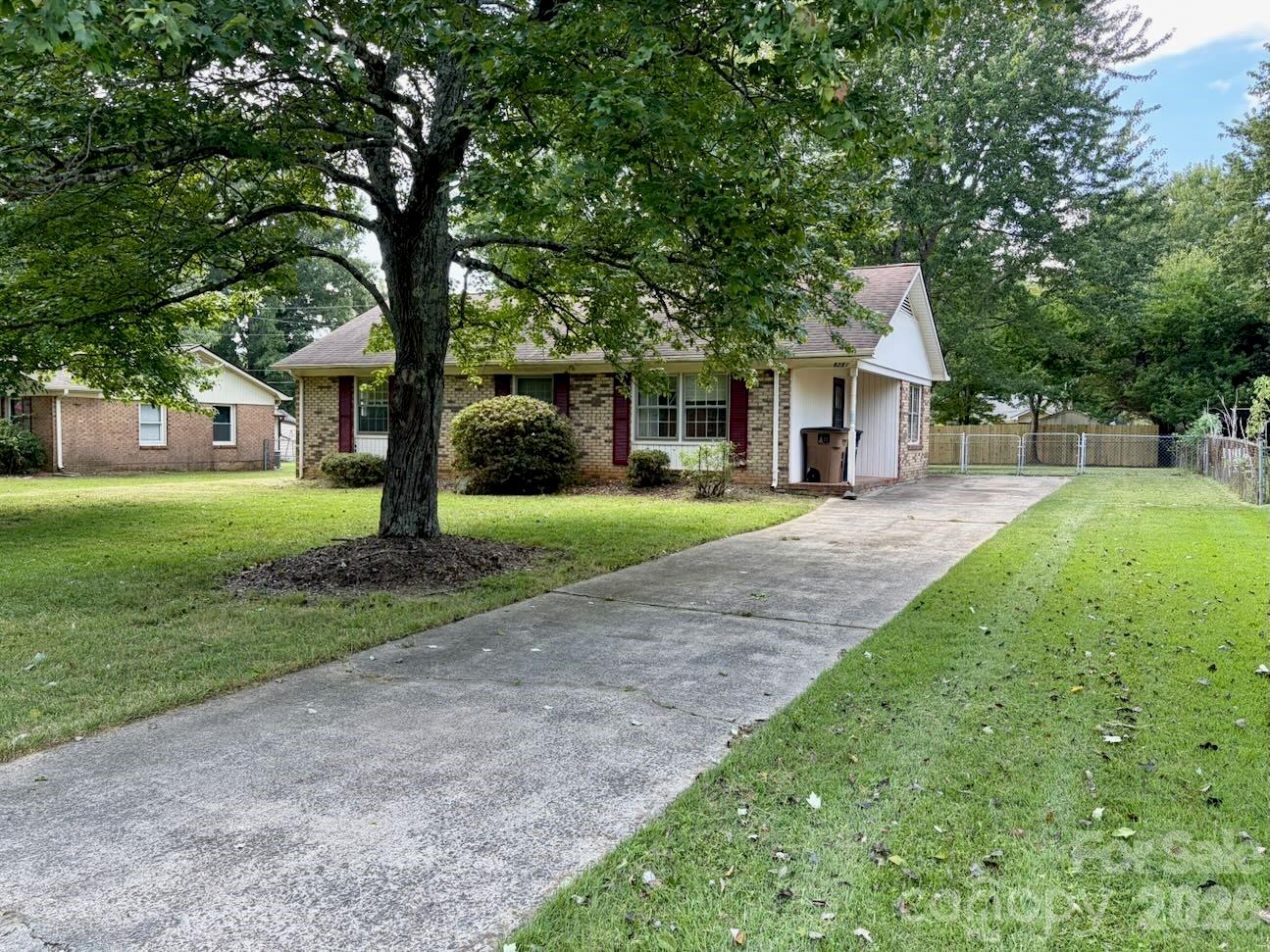 8211 Wynnview Road Property Photo 2