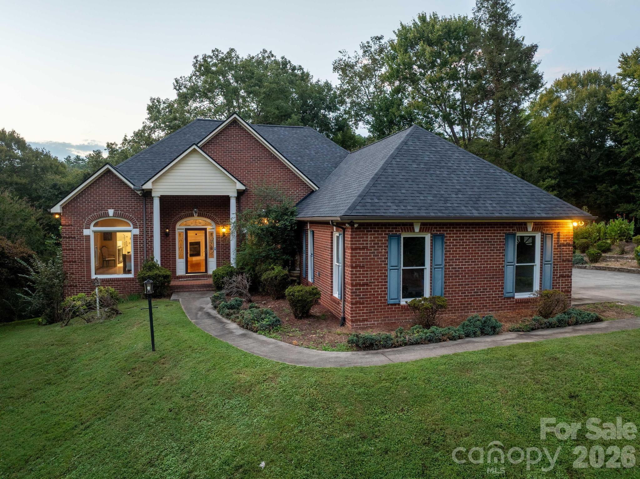3212 Champion Lane Property Photo 2