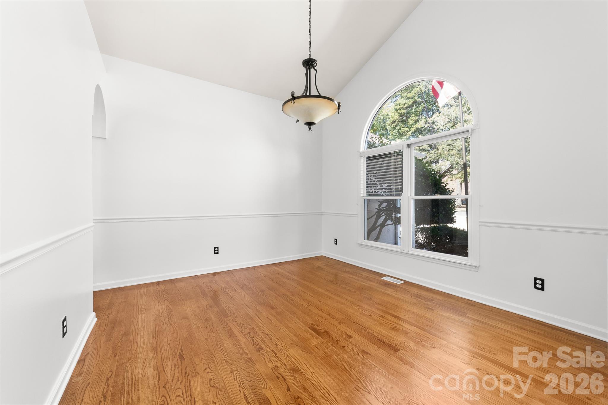 20127 Chapel Point Lane Property Photo 5