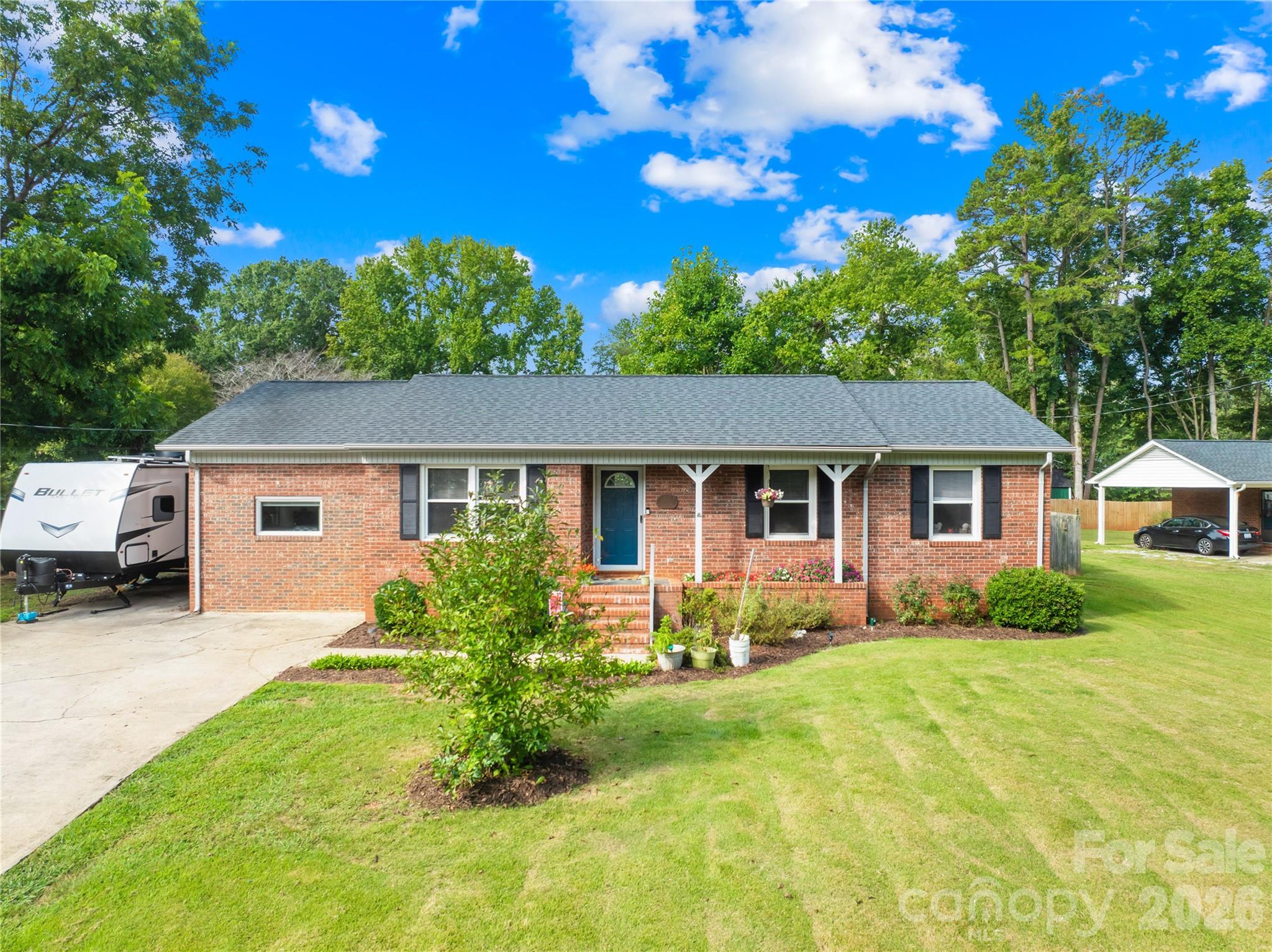 508 Woodland Drive Property Photo 1