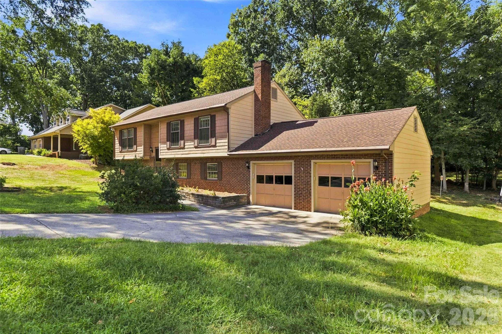 5000 Cedar Forest Drive Property Photo 2