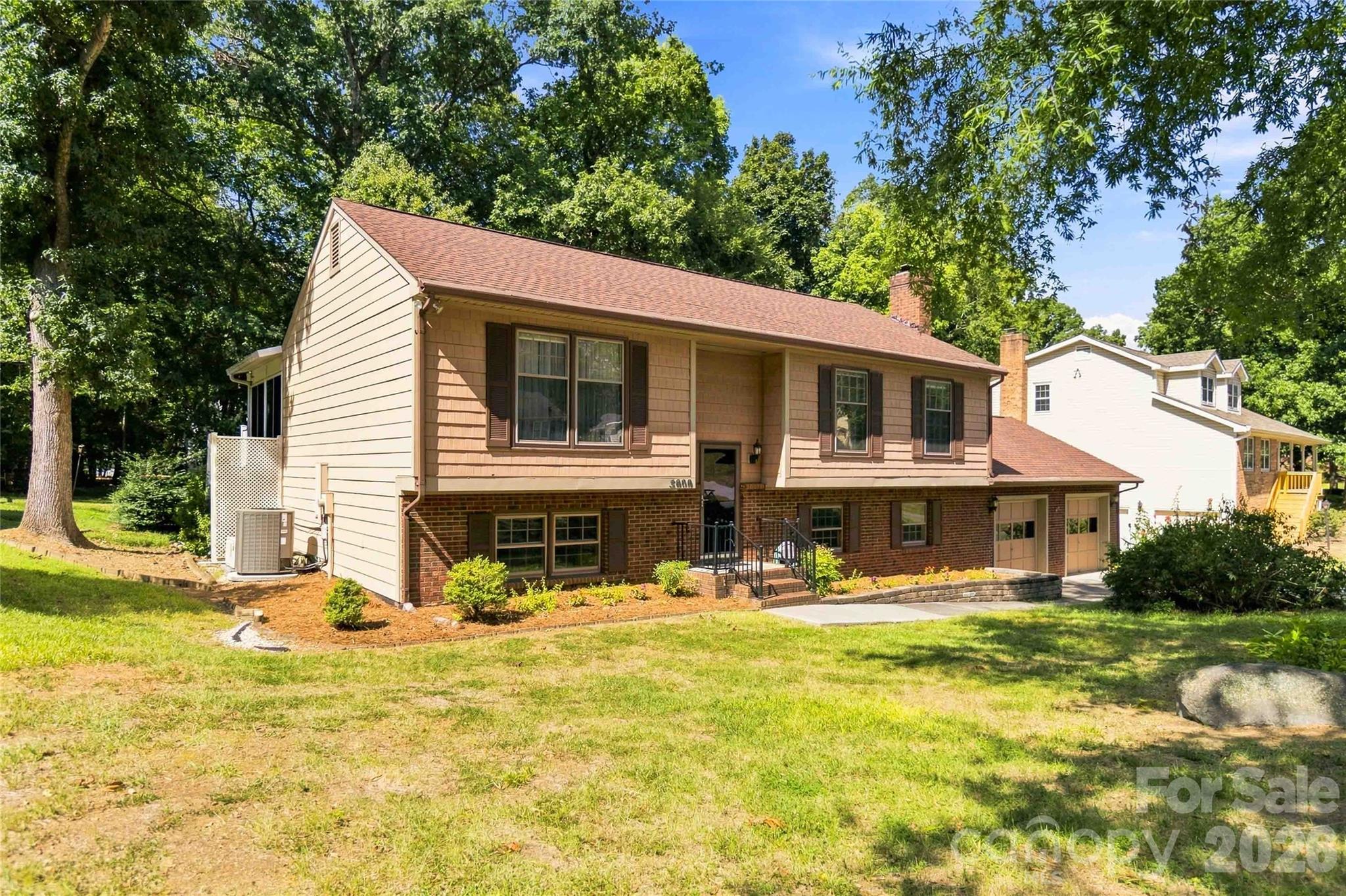 5000 Cedar Forest Drive Property Photo 3