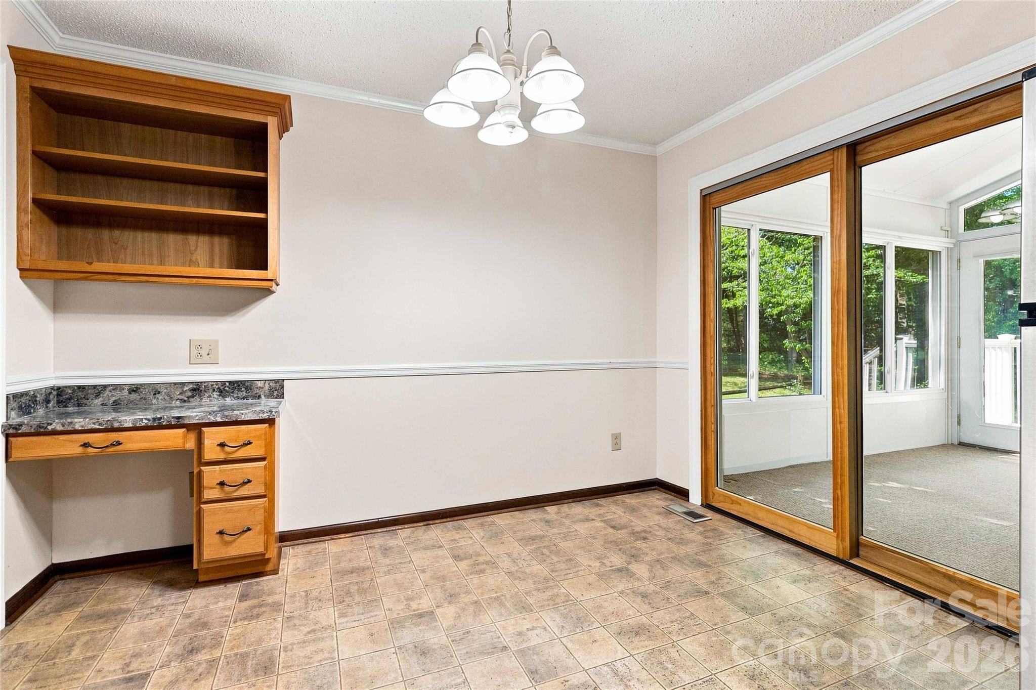5000 Cedar Forest Drive Property Photo 9