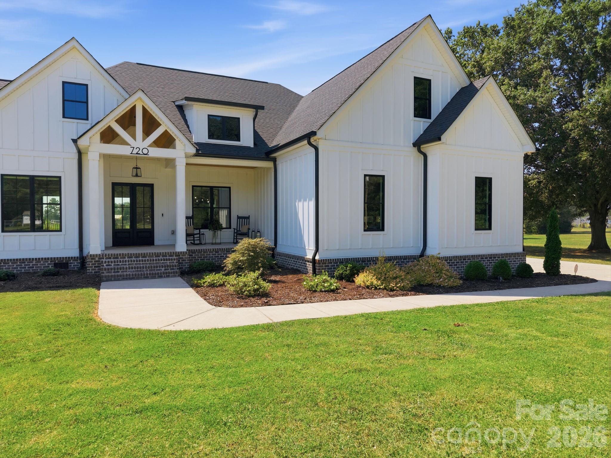 720 Trexler Loop Property Photo 7
