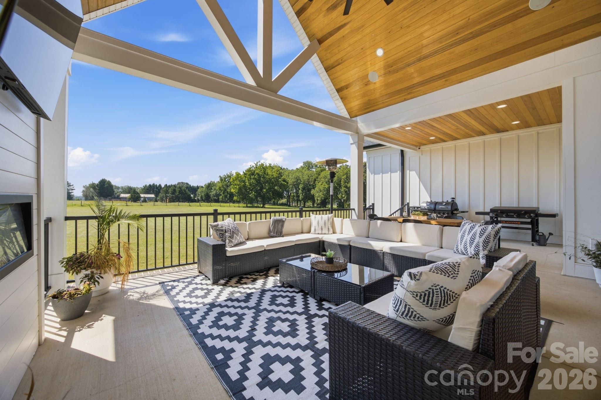 720 Trexler Loop Property Photo 38