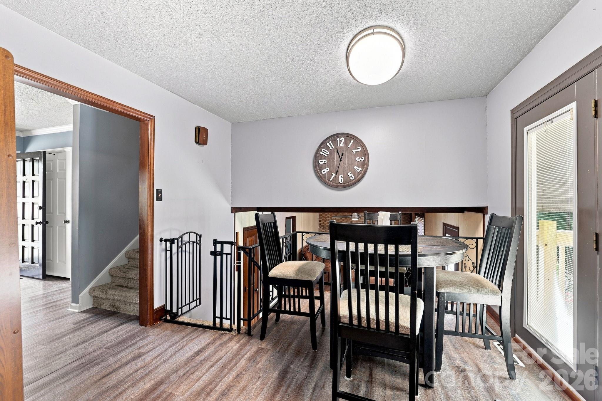 5421 Woodside Drive Property Photo 9