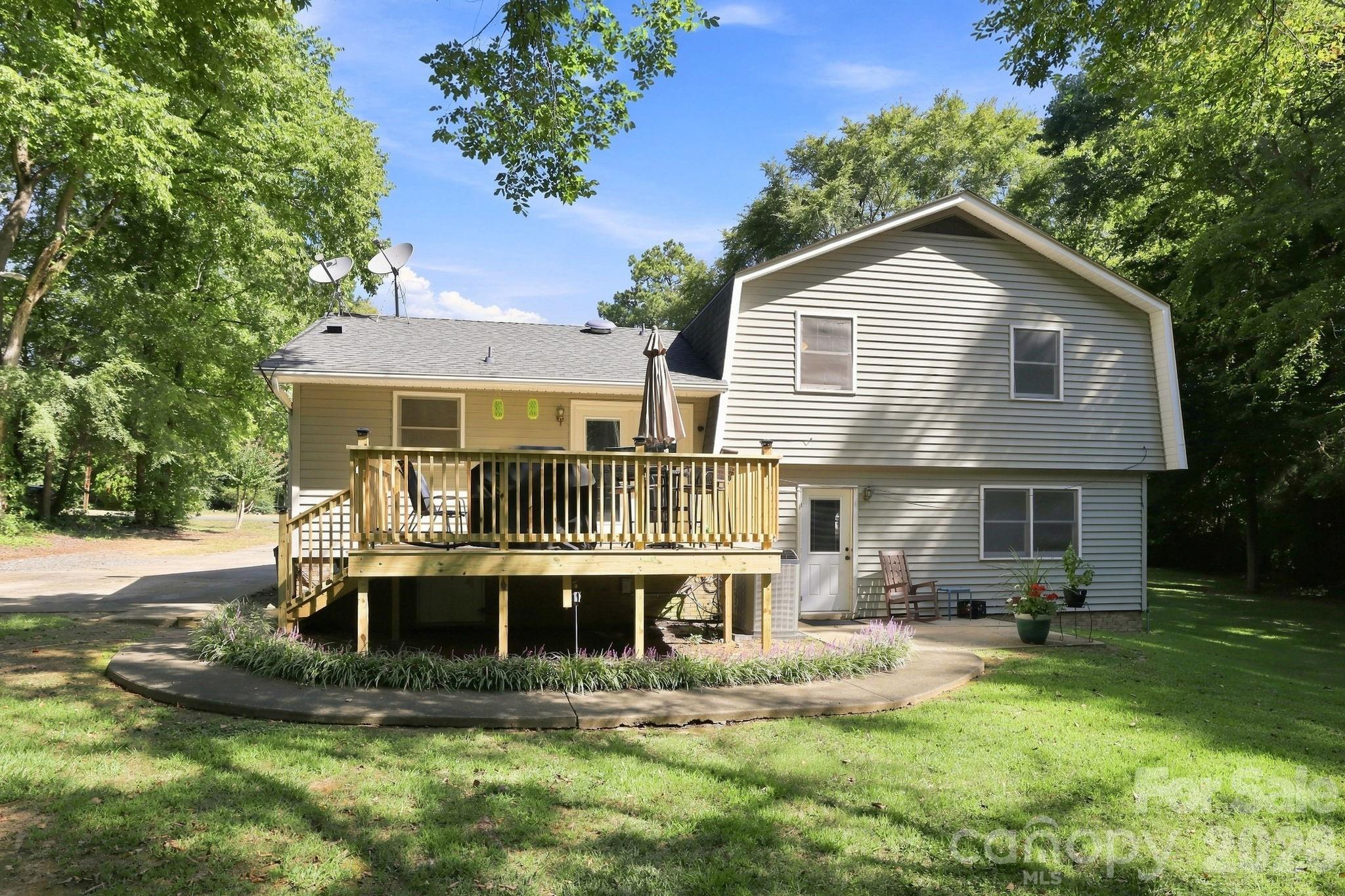 5421 Woodside Drive Property Photo 25