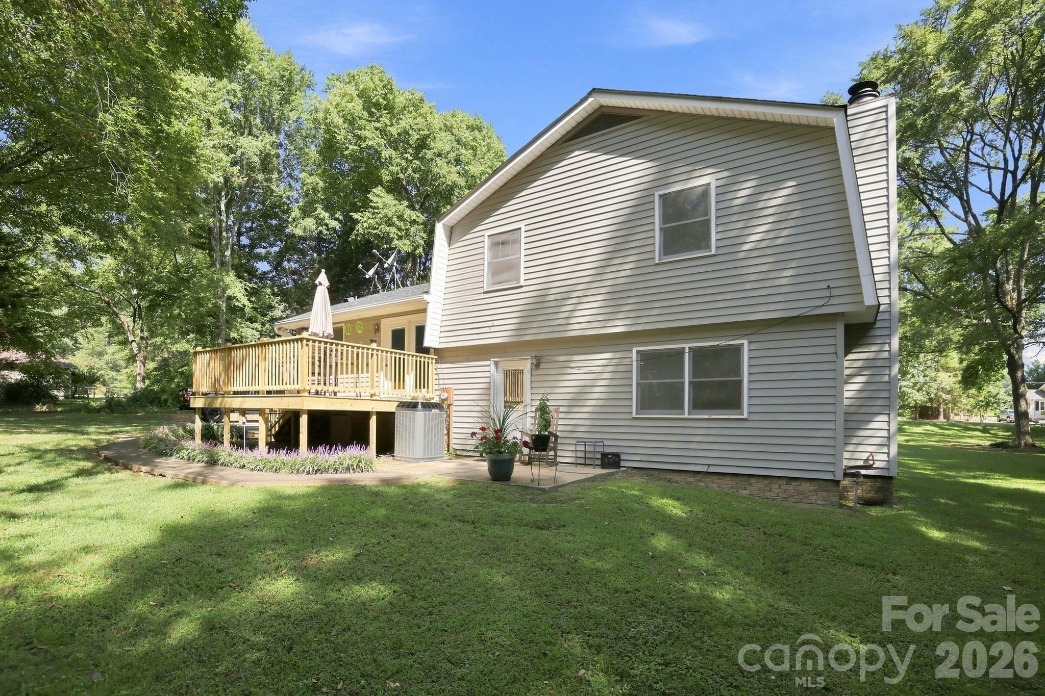 5421 Woodside Drive Property Photo 26