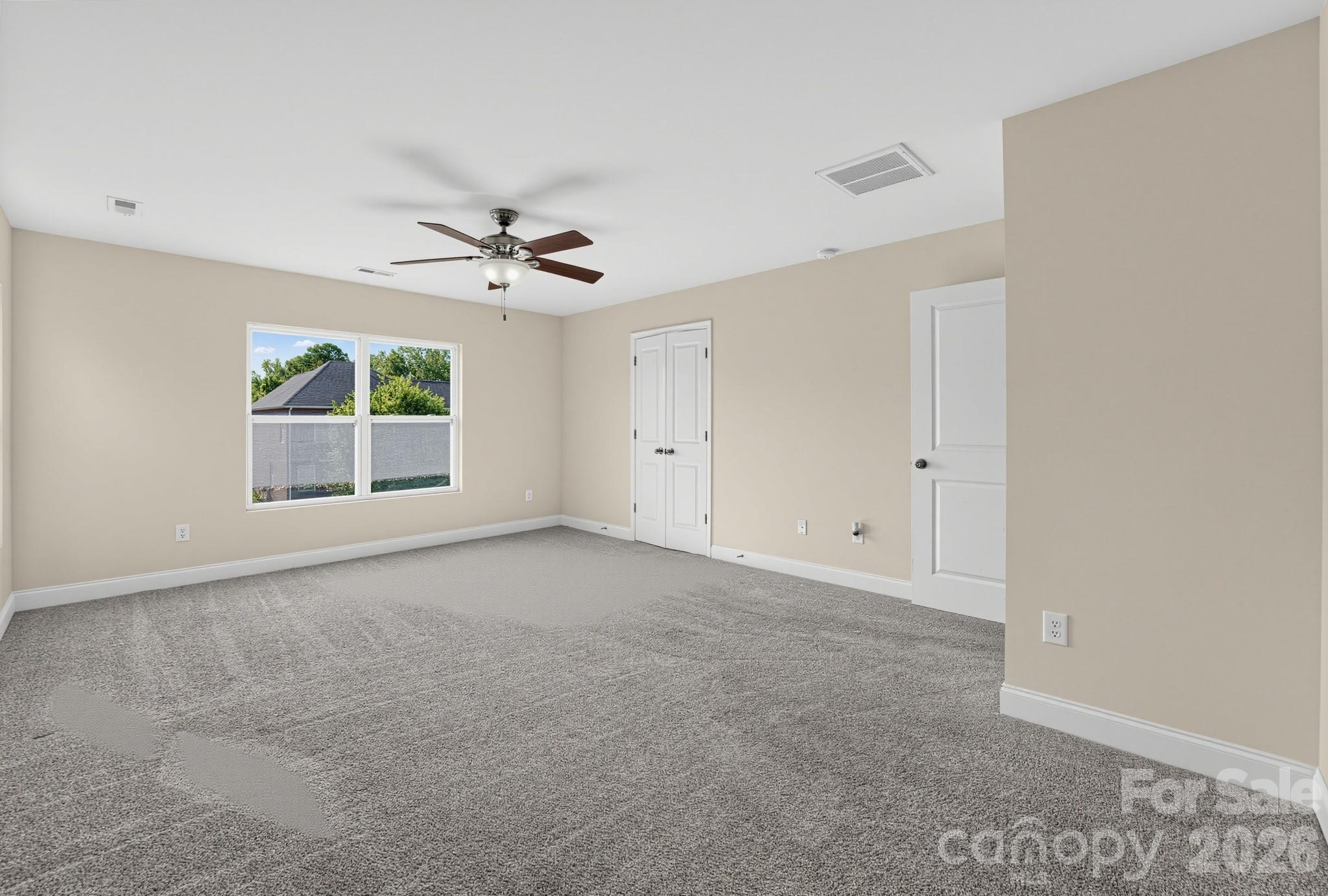 284 Oakbourne Lane Property Photo 16