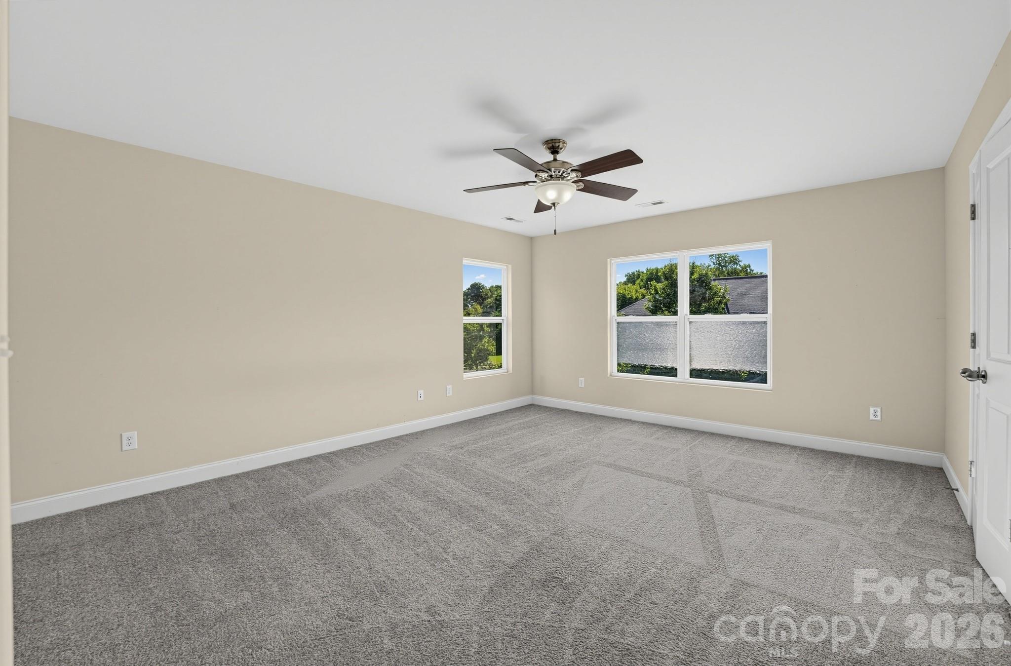 284 Oakbourne Lane Property Photo 17