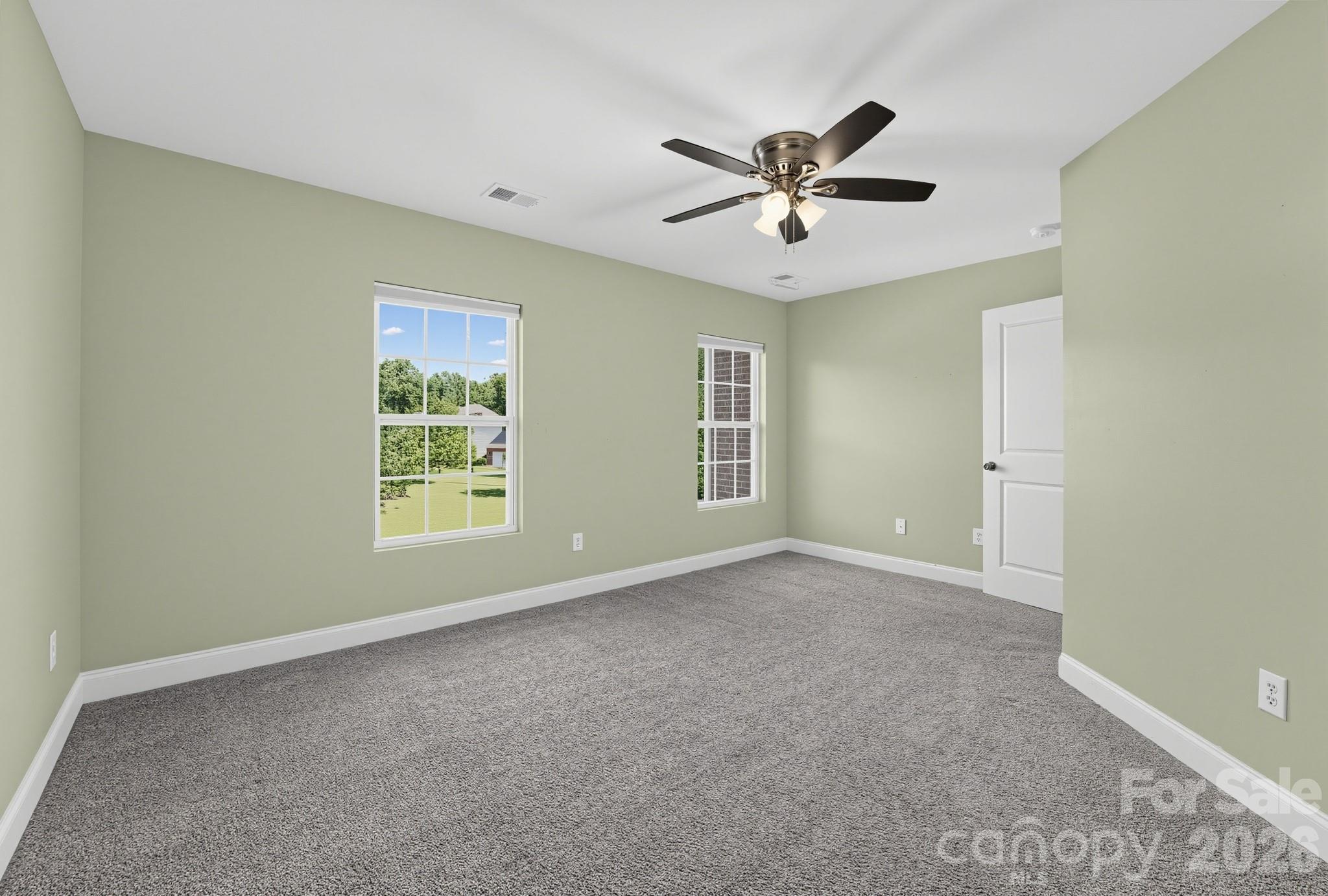 284 Oakbourne Lane Property Photo 20
