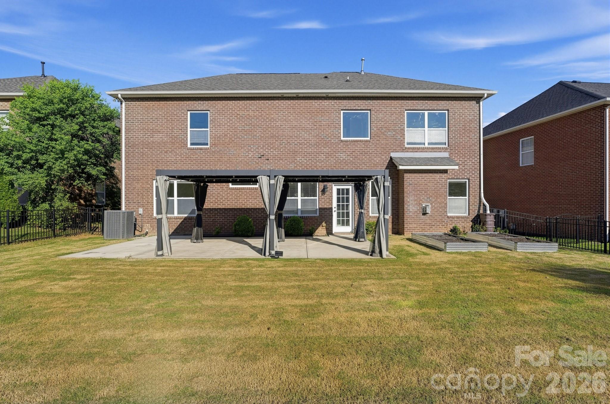 284 Oakbourne Lane Property Photo 26