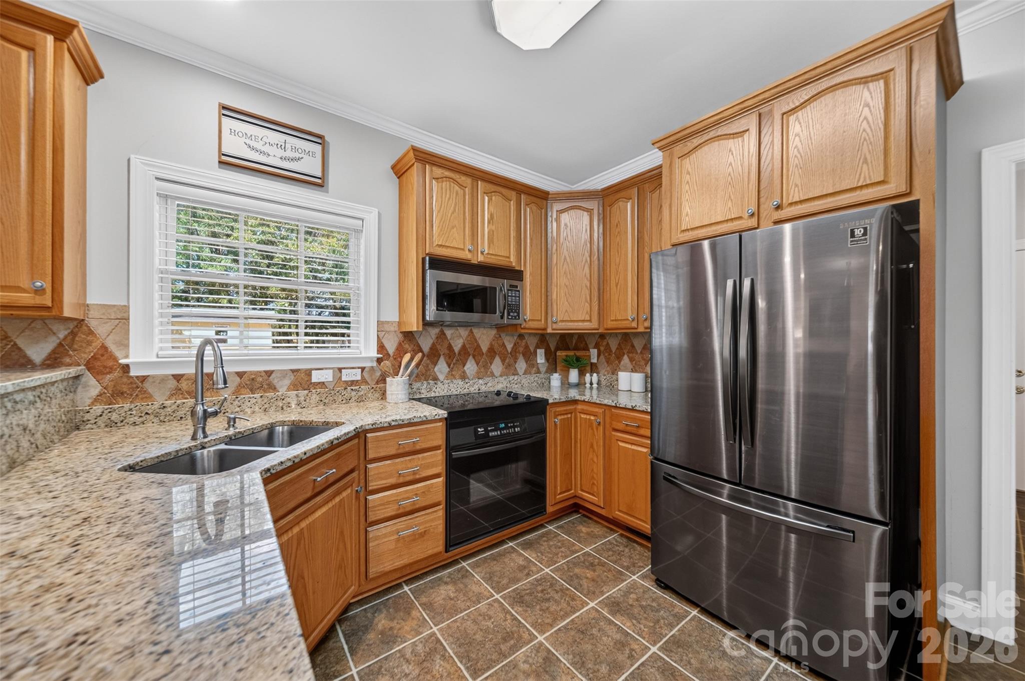 4043 Thompson Road Property Photo 14