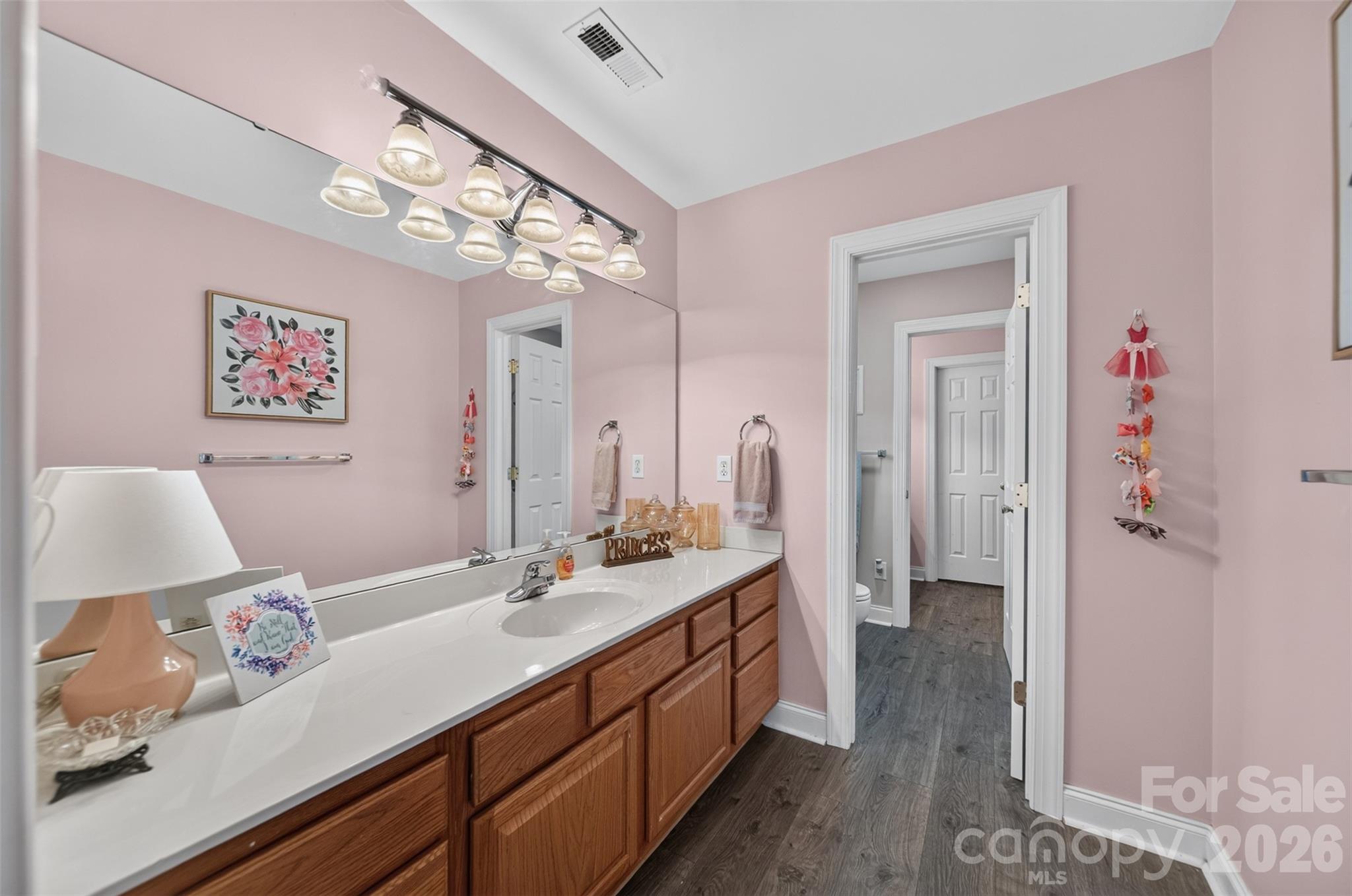4043 Thompson Road Property Photo 29