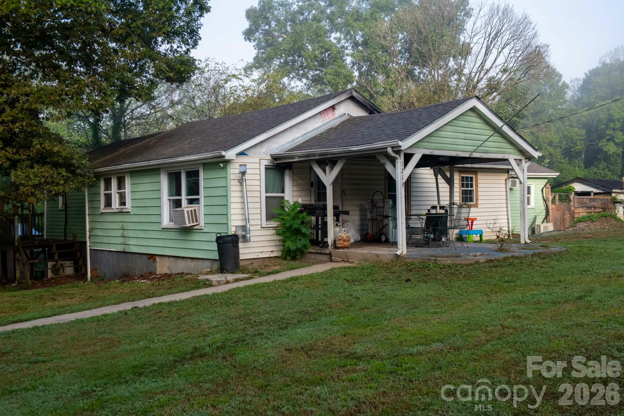 1219 Peak Place Property Photo 1