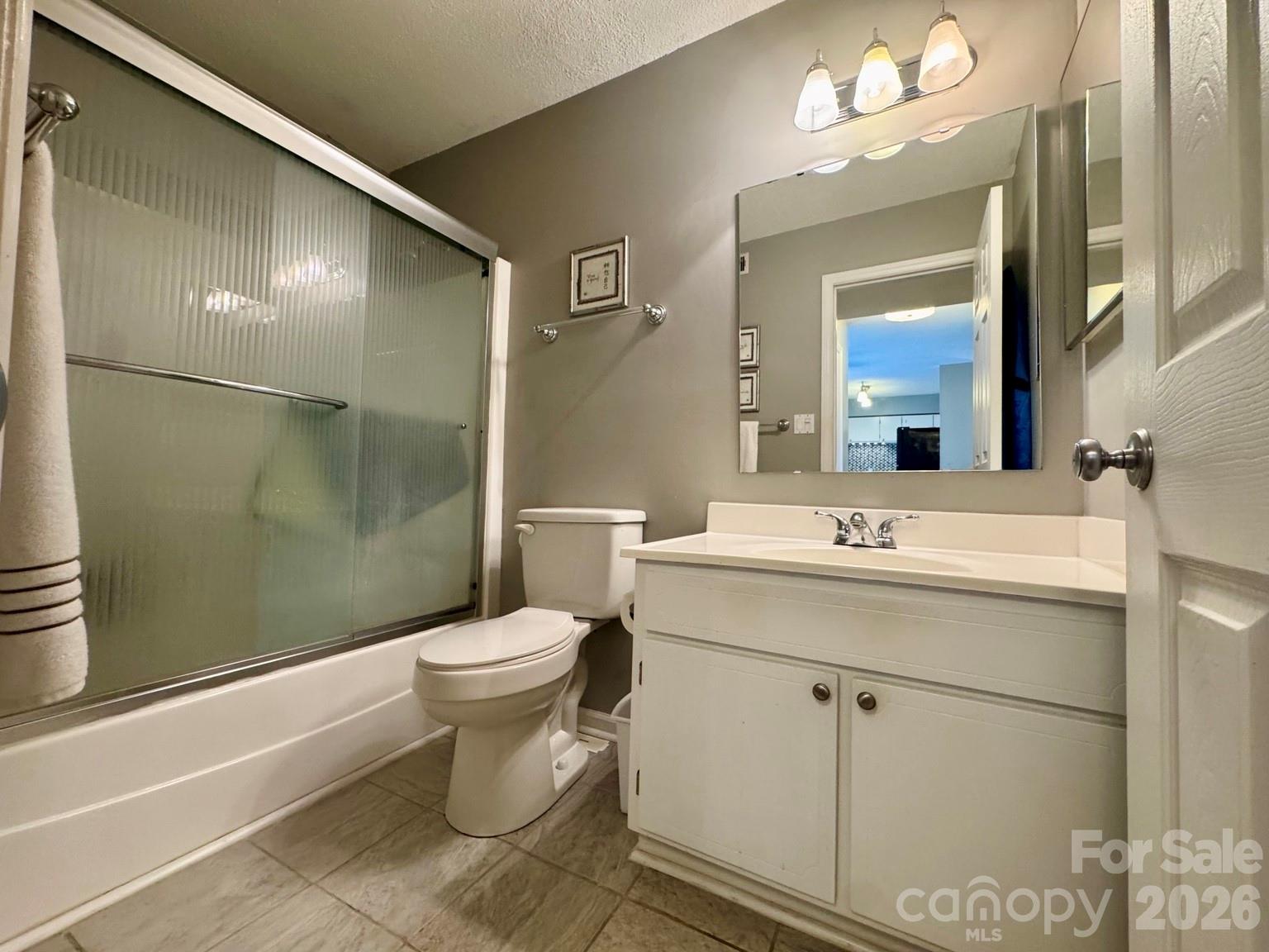 1905 Meadowlark Lane 32 Property Photo 10